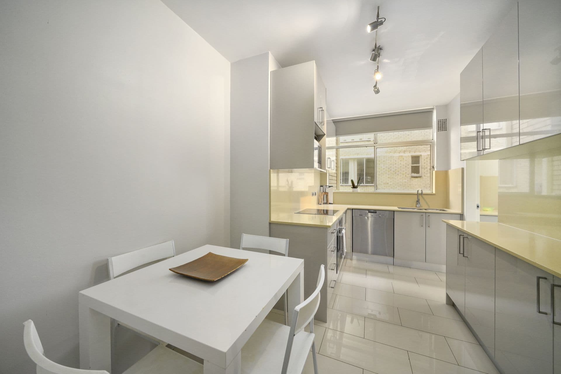 2/56 Penkivil Street, Bondi, NSW, 2026, Bondi - Thumbnail 2