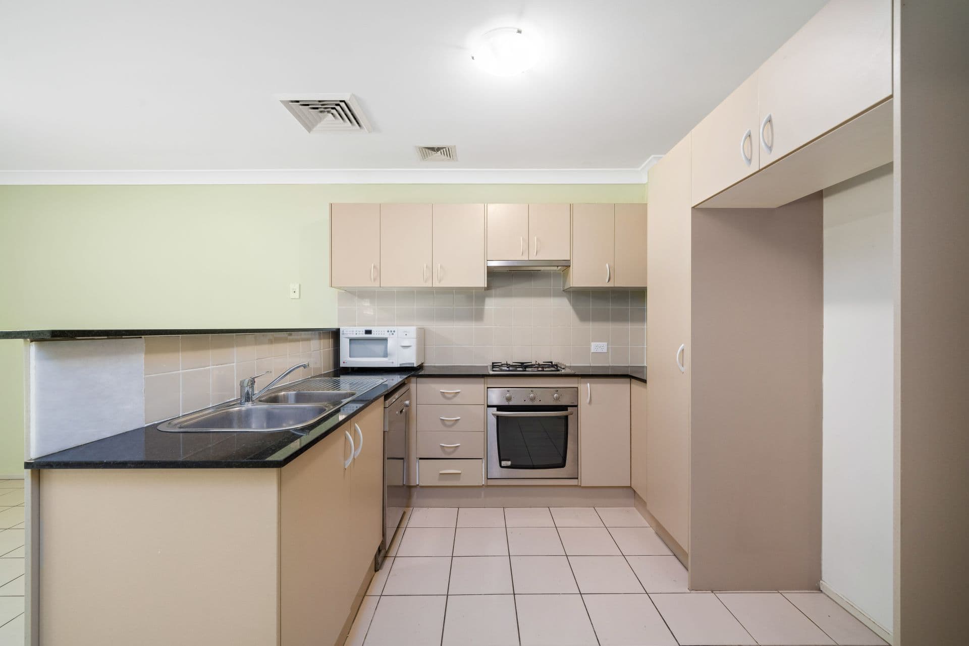 13 Paley Street, Campbelltown, NSW, 2560, Campbelltown - Thumbnail 5