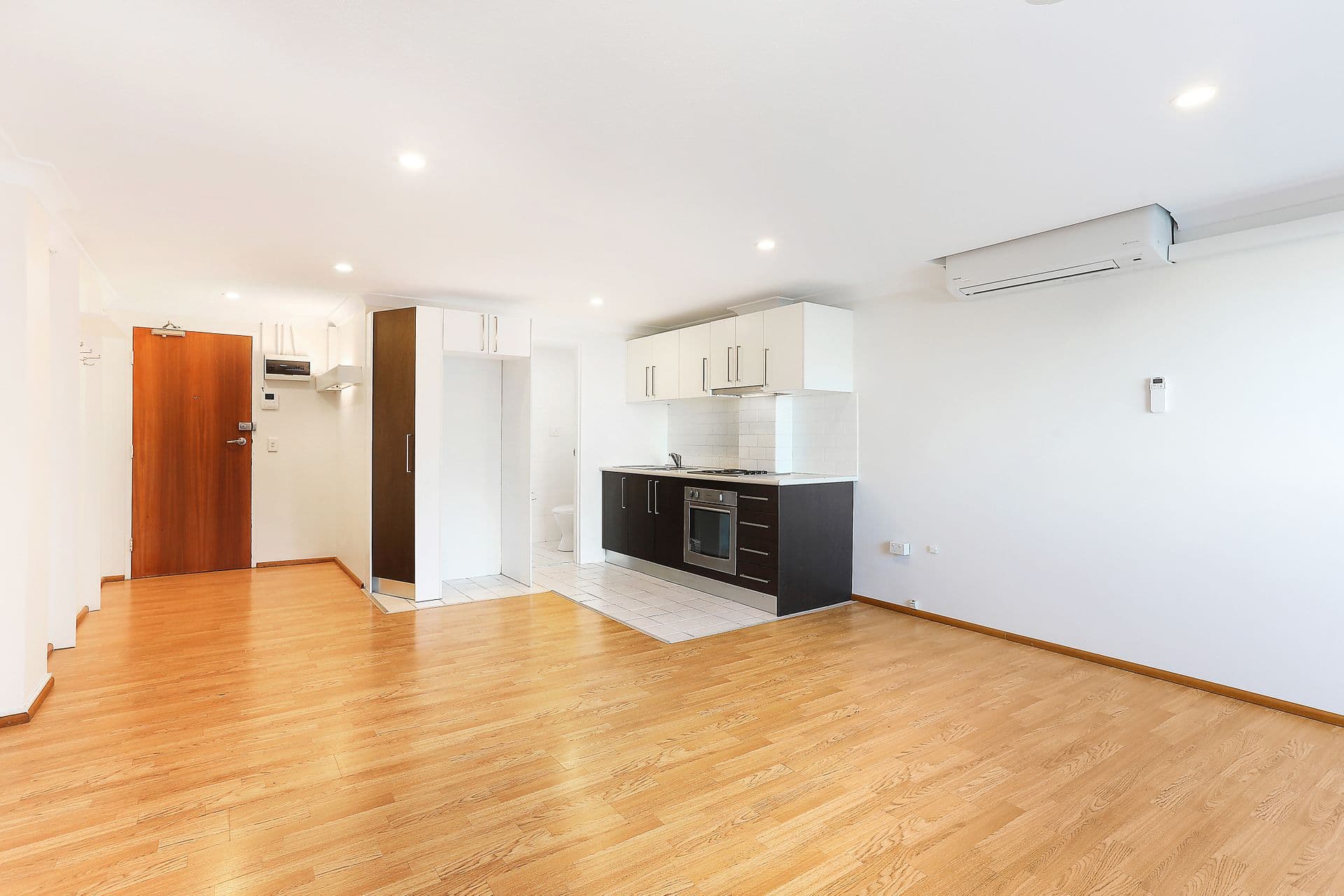 521/29 Newland Street, Bondi Junction, NSW, 2022, Bondi Junction - Thumbnail 2