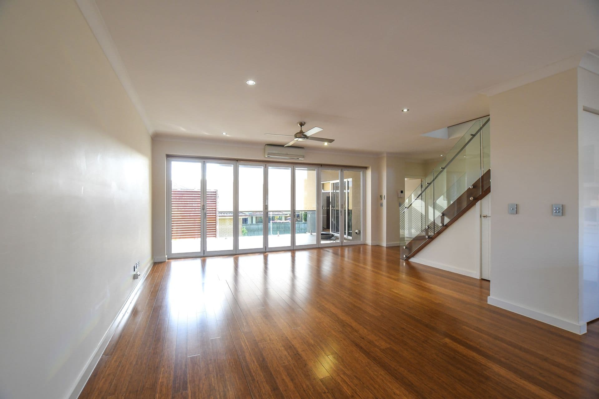2/396 SCARBOROUGH ROAD, Scarborough, QLD, 4020, Scarborough - Thumbnail 8