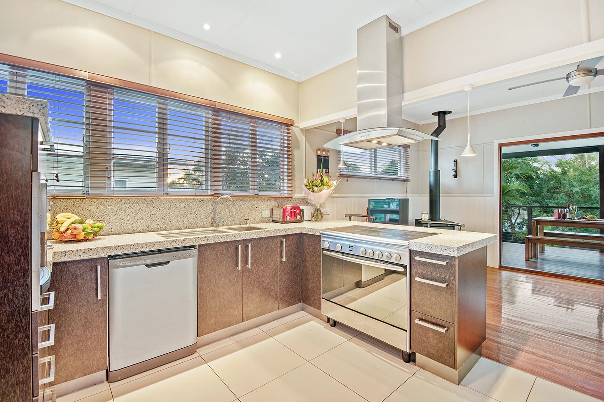 42 Gerald Ave, Clontarf, QLD, 4019, Clontarf - Thumbnail 2