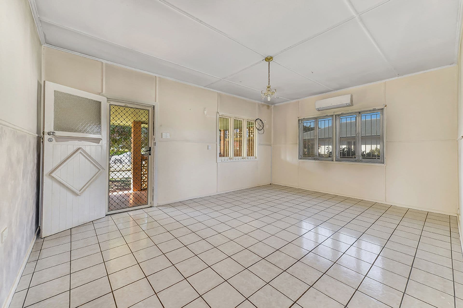 15 Deans Street, Clontarf, QLD, 4019, Clontarf - Thumbnail 4