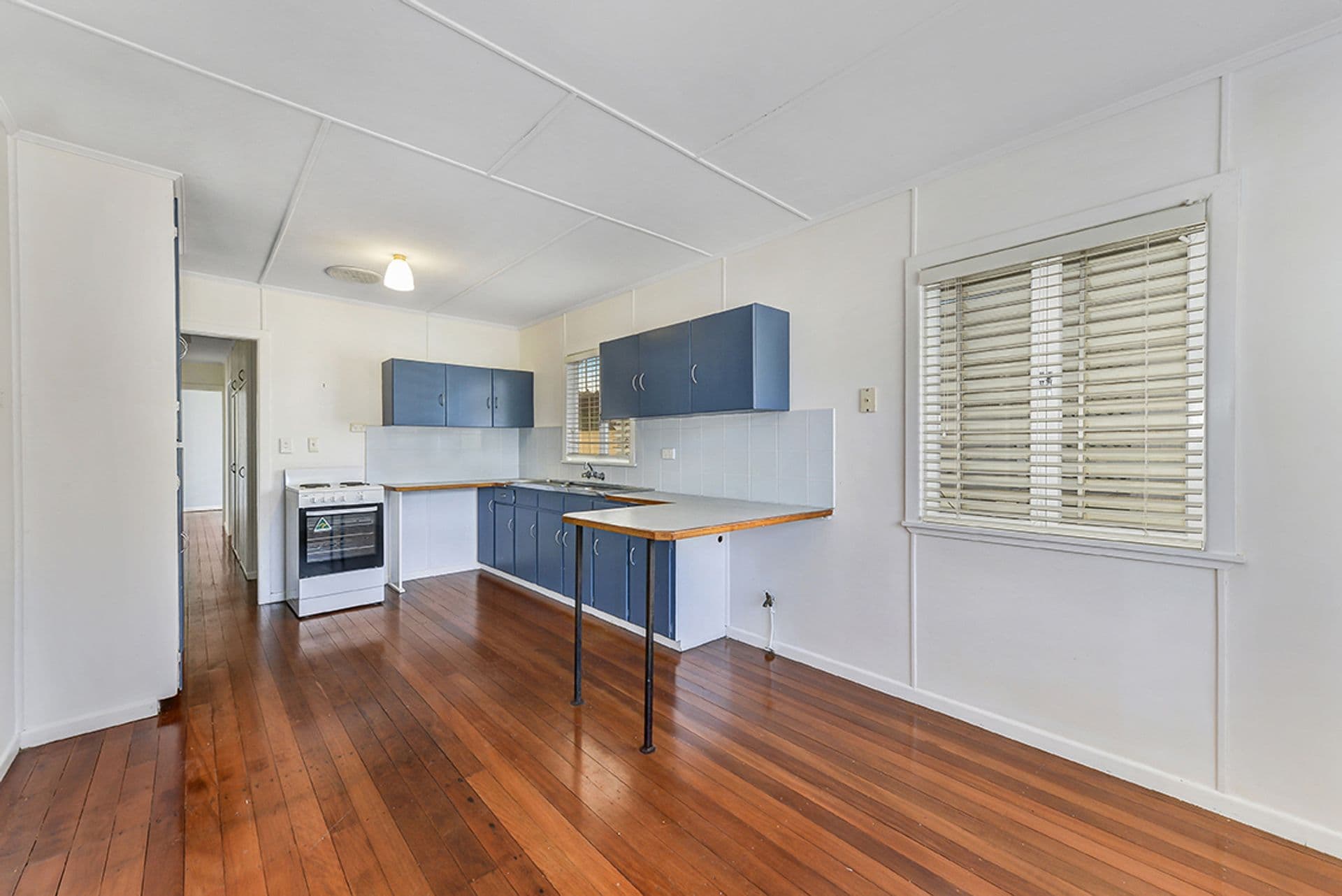 43 Hale Street, Margate, QLD, 4019, Margate - Thumbnail 2