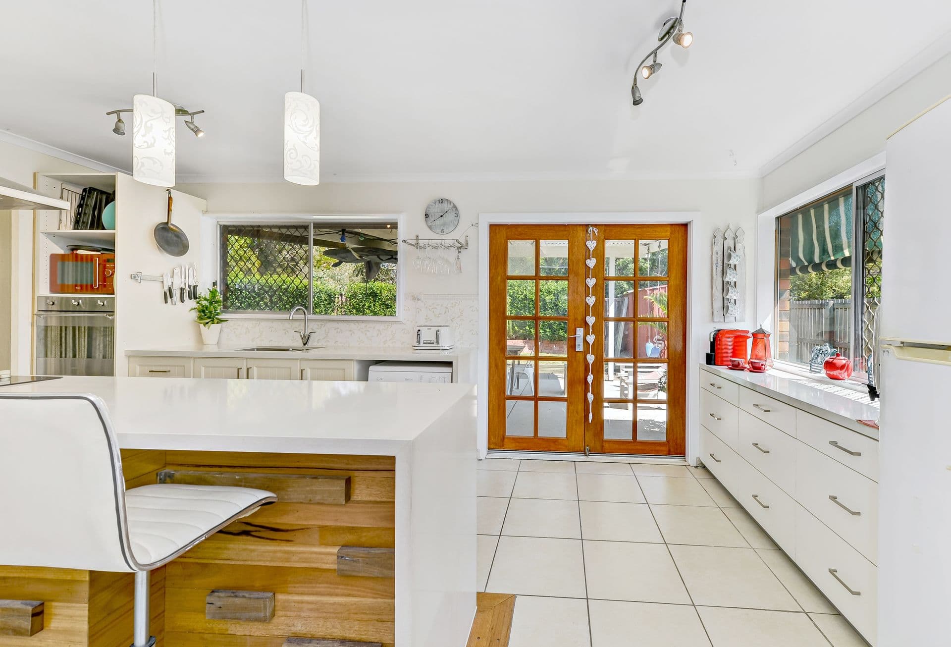 121 Klingner Road, Redcliffe, QLD, 4020, Redcliffe - Thumbnail 2