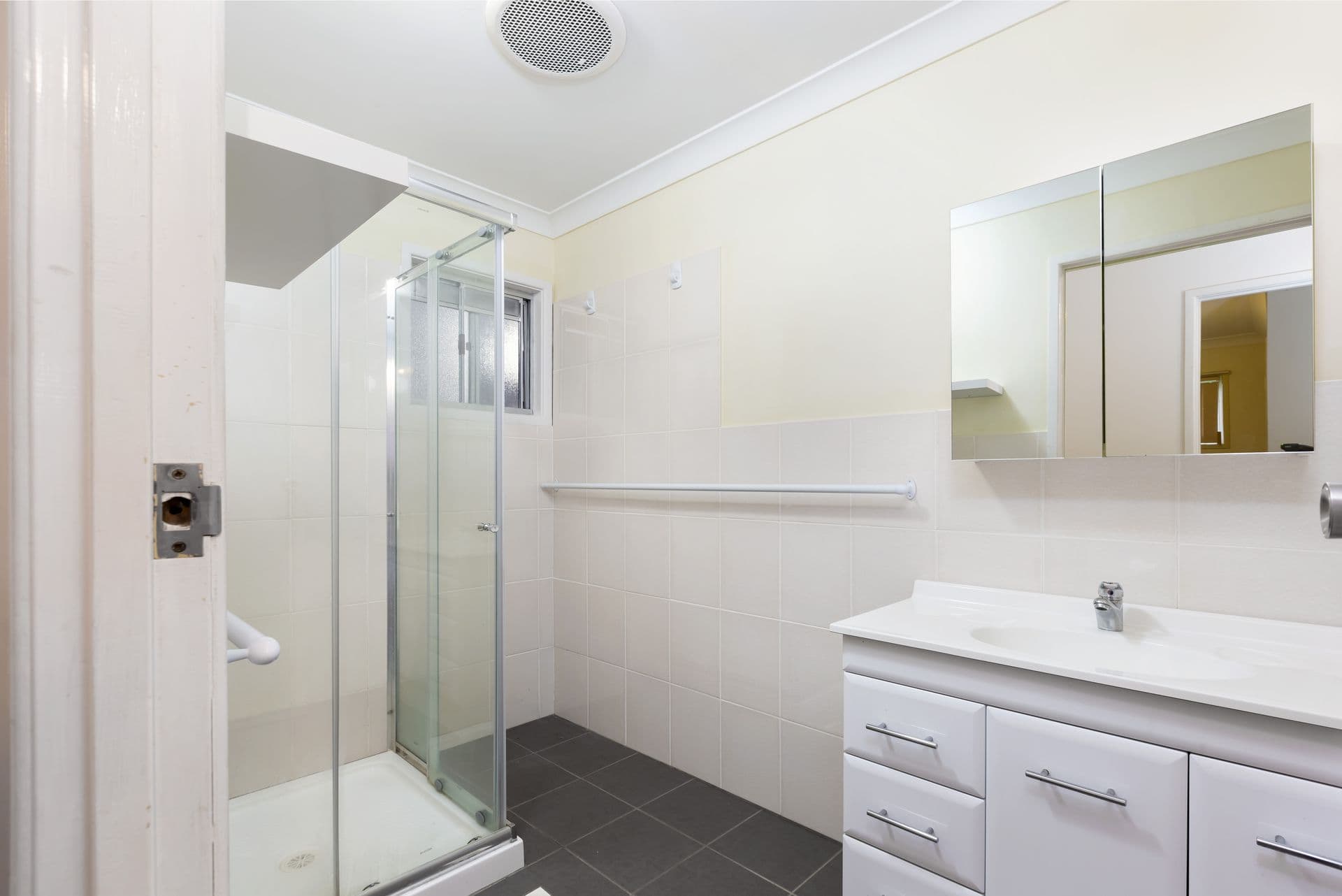 8 Sinnott Street,, Deception Bay, QLD, 4508, Deception Bay - Thumbnail 8