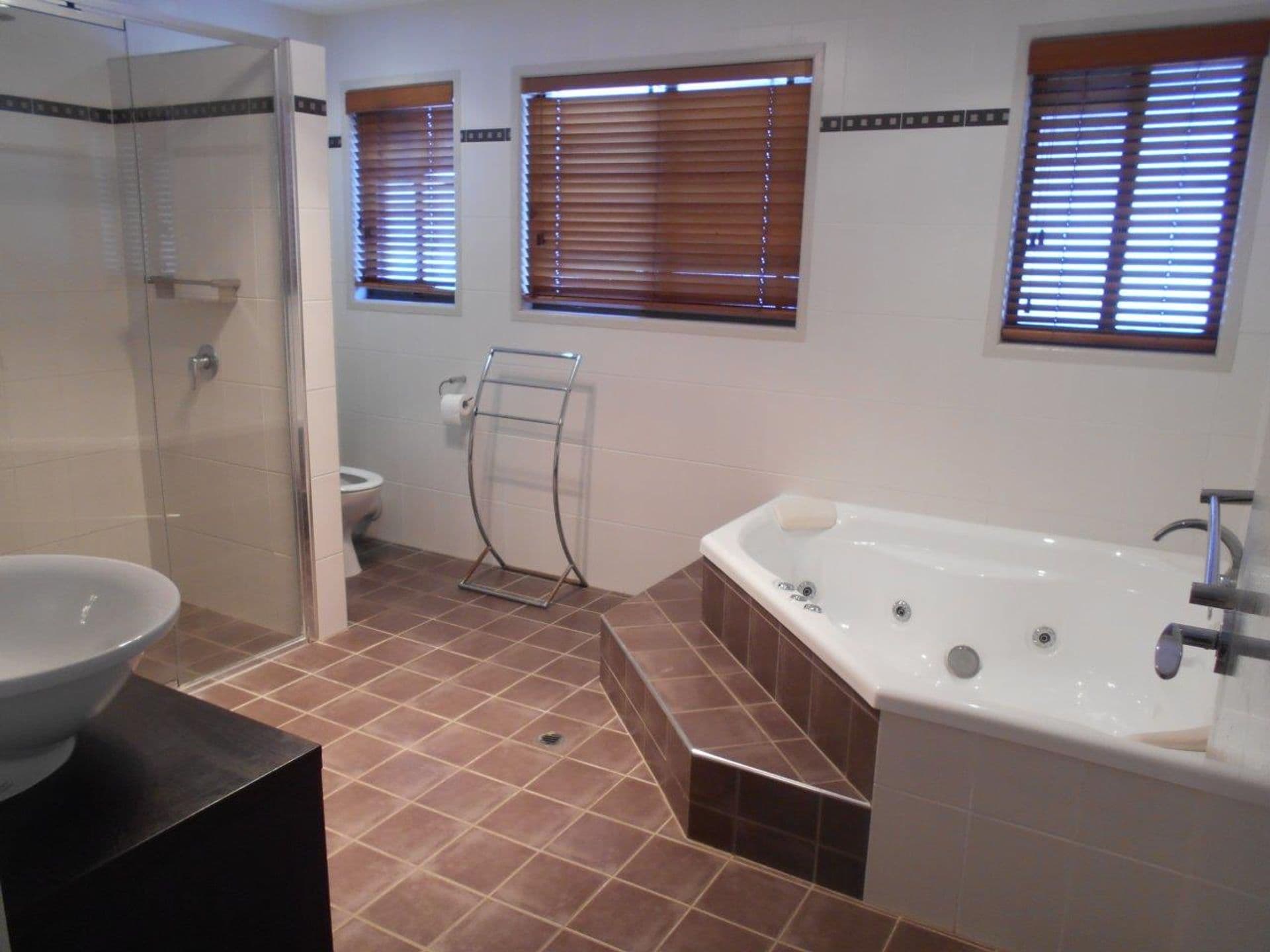 16 AUSTRALIA  COURT, Newport, QLD, 4020, Newport - Thumbnail 7
