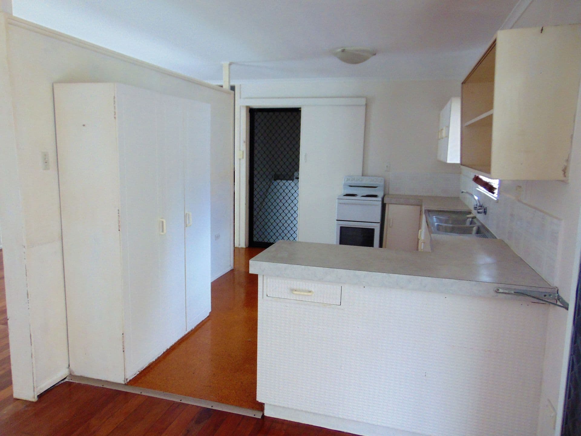 20 Jeffrey Street, Redcliffe, QLD, 4020, Redcliffe - Thumbnail 3