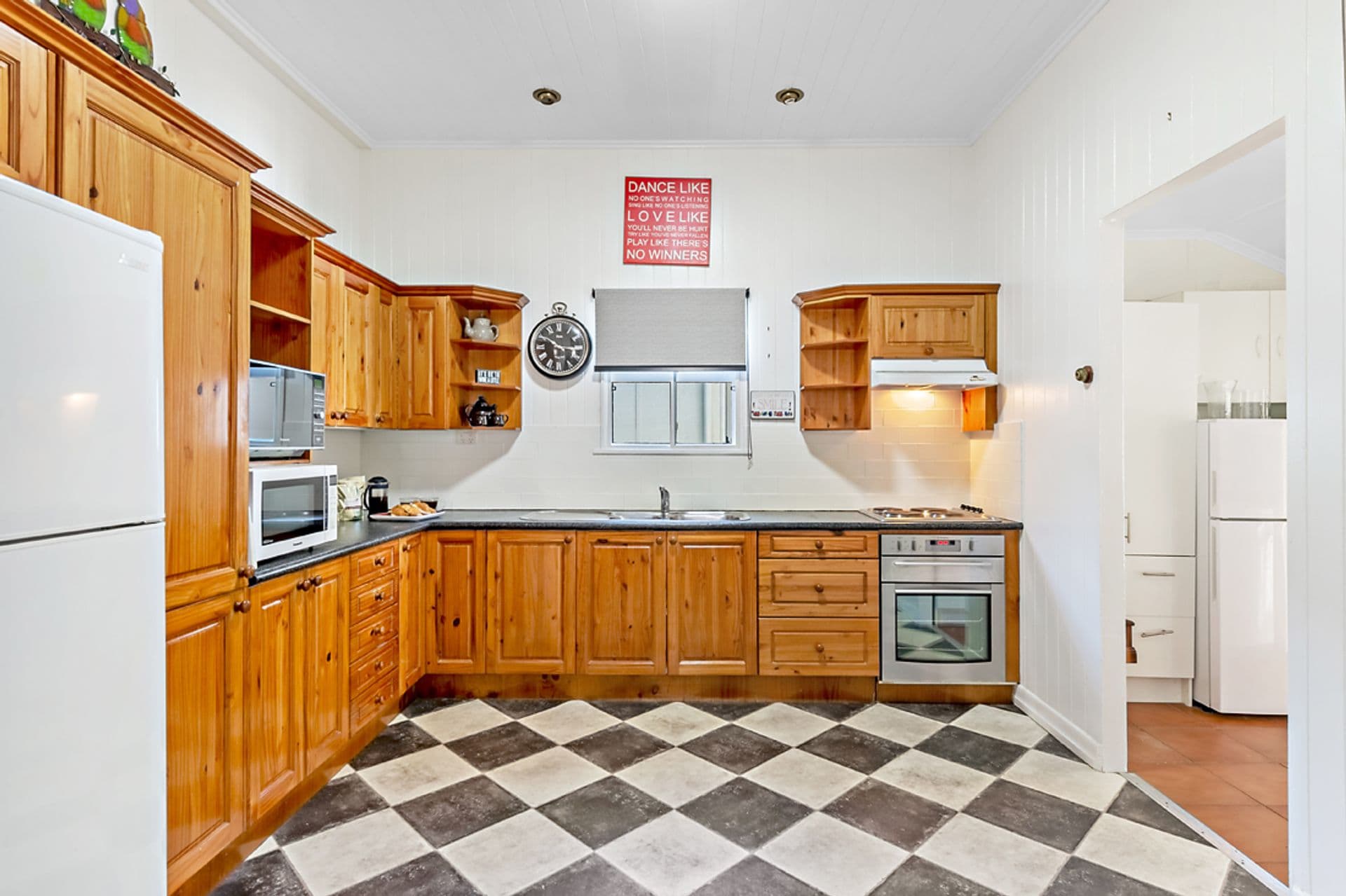 83  Cutts Street, Margate, QLD, 4019, Margate - Thumbnail 3