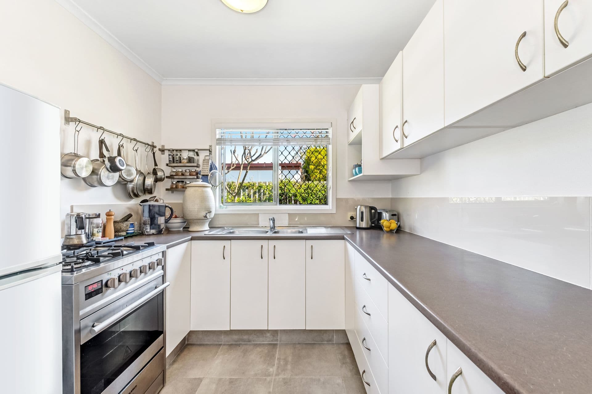 3/11 Centaur Street, Redcliffe, QLD, 4020, Redcliffe - Thumbnail 2