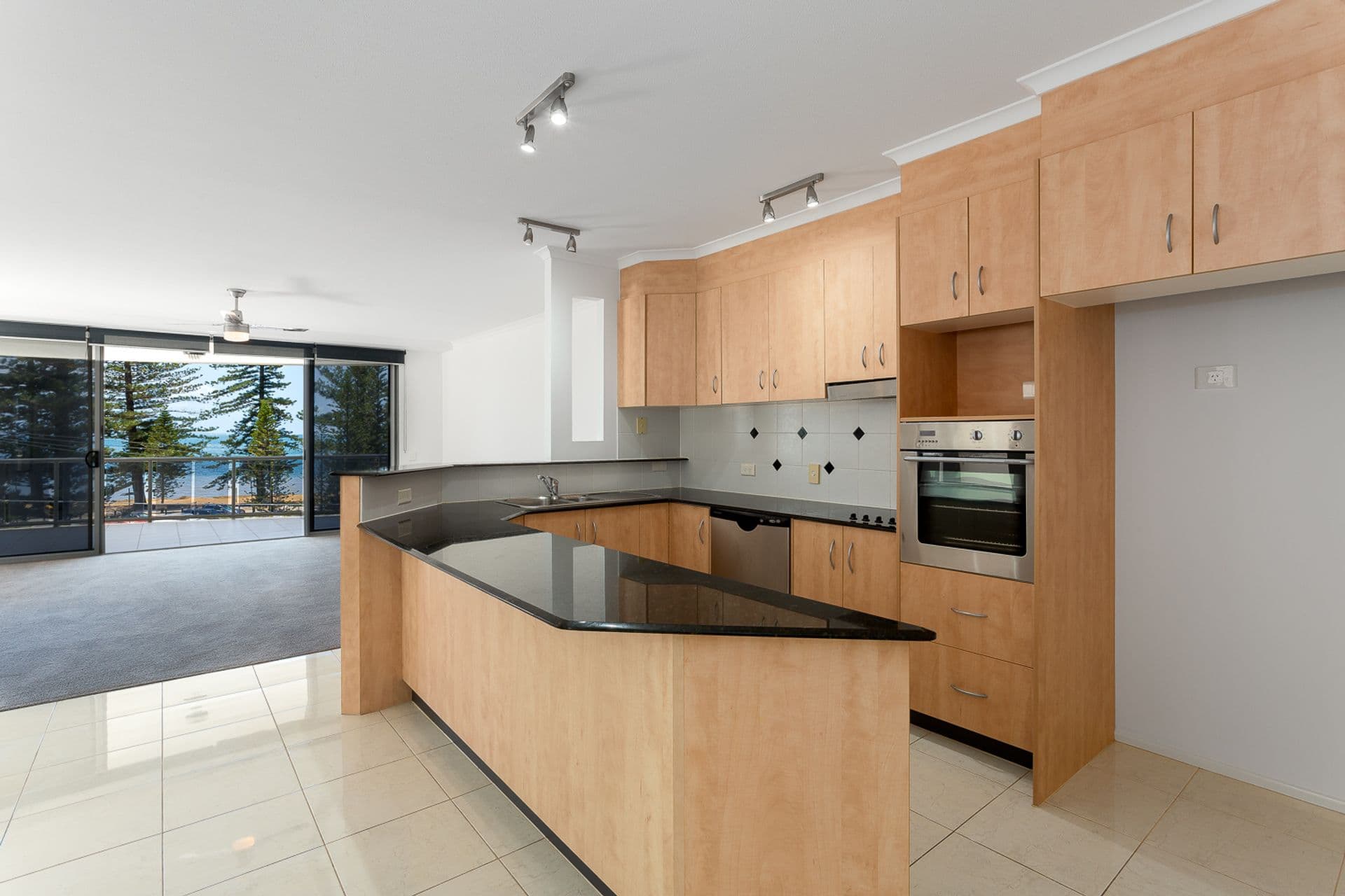 5/109 Landsborough Avenue, Scarborough, QLD, 4020, Scarborough - Thumbnail 2