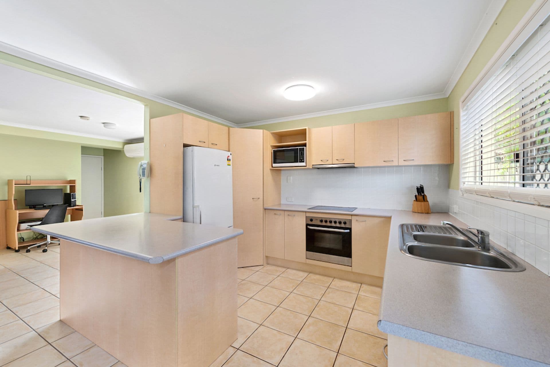 5/68-70 Mein Street, Scarborough, QLD, 4020, Scarborough - Thumbnail 5
