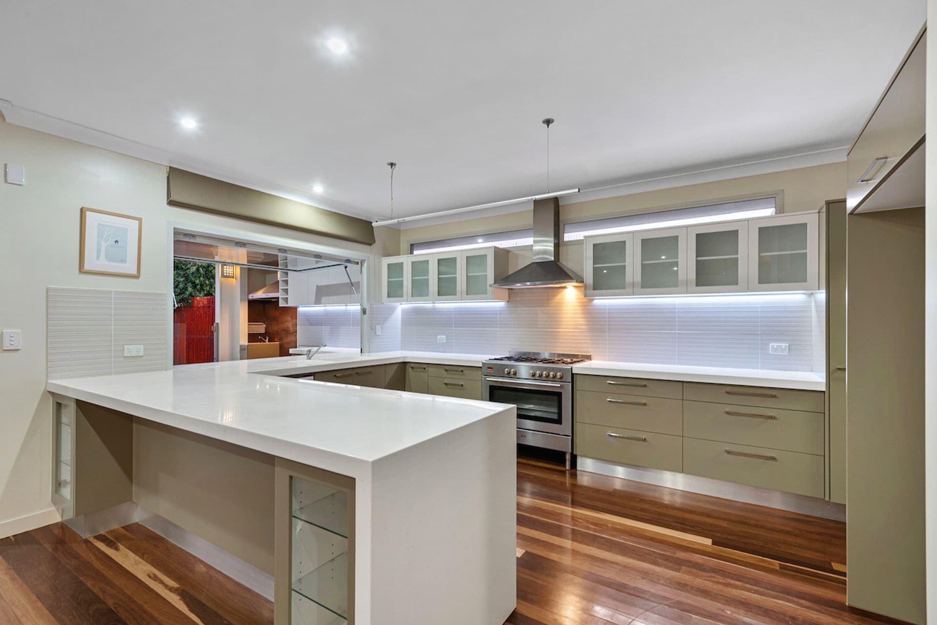 392 Scarborough Road, Scarborough, QLD, 4020, Scarborough - Thumbnail 2