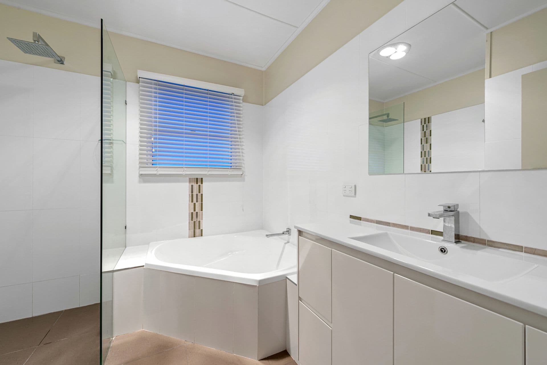 392 Scarborough Road, Scarborough, QLD, 4020, Scarborough - Thumbnail 8