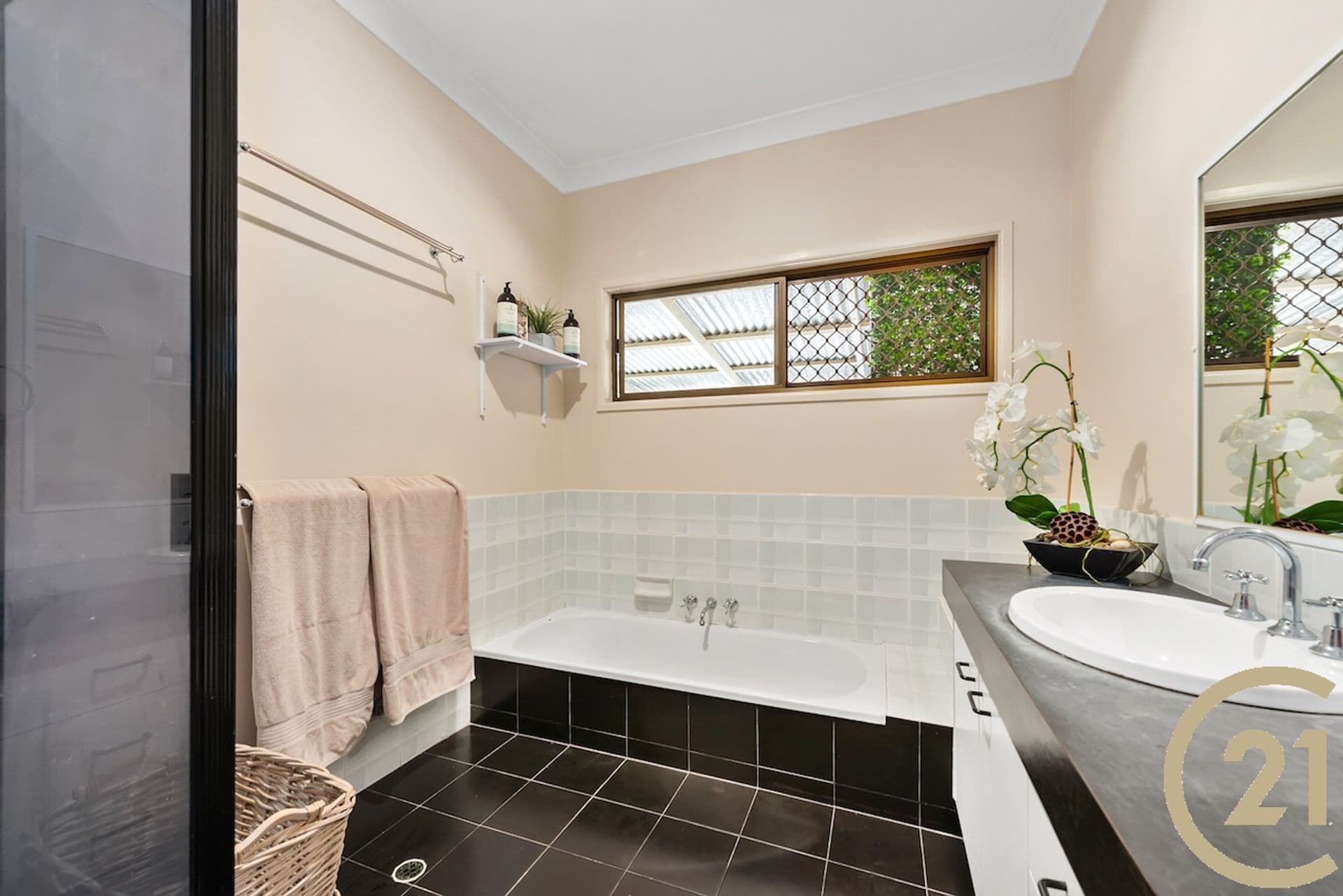 192 Petersen Road, Morayfield, QLD, 4506, Morayfield - Thumbnail 3