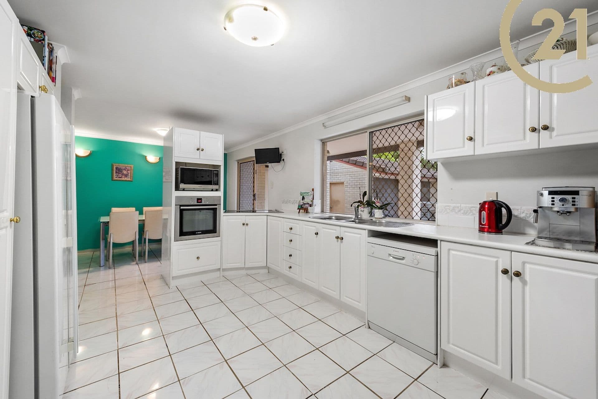 43 Seaville Ave, Scarborough, QLD, 4020, Scarborough - Thumbnail 3