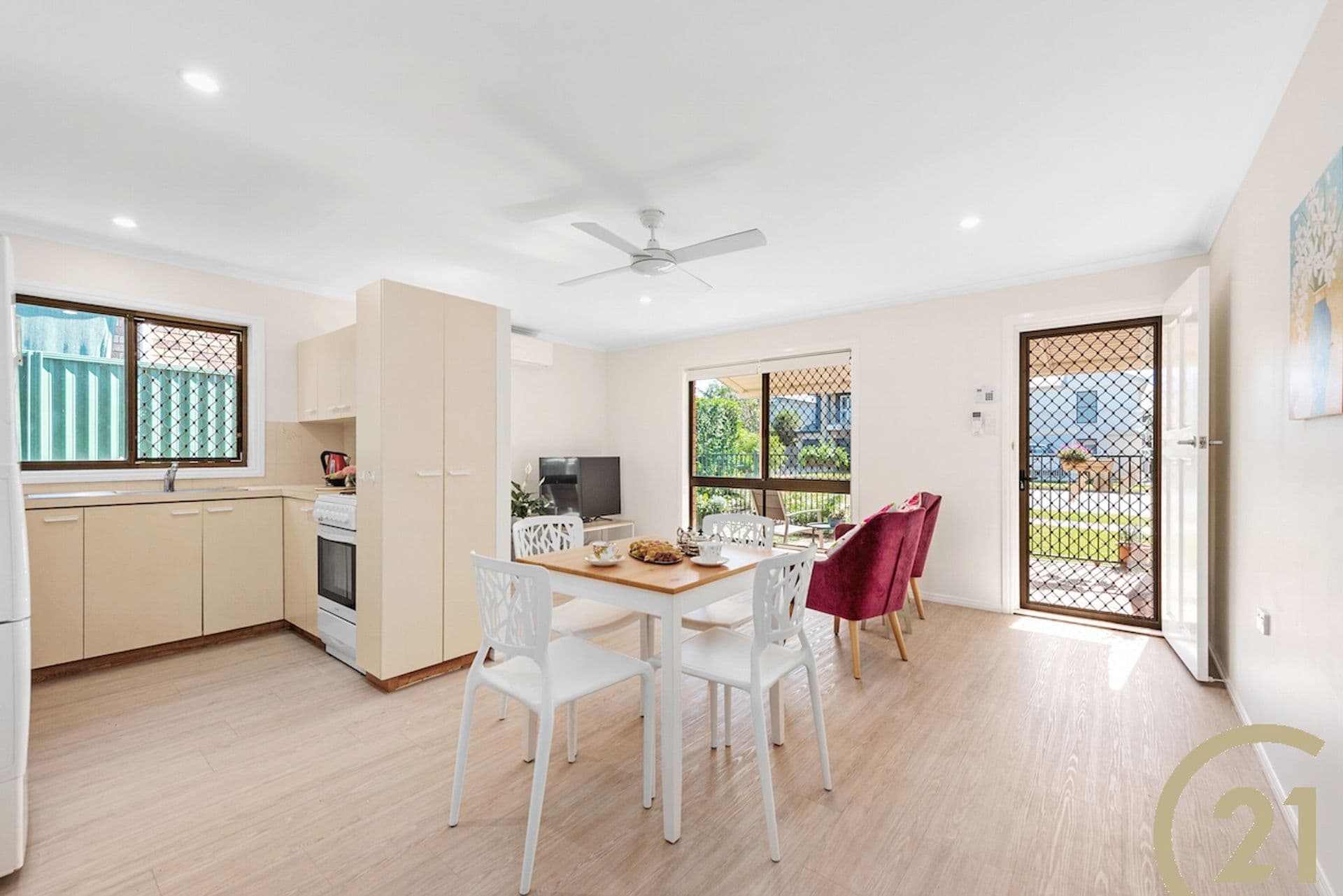 2/13 Dunns Terrace, Scarborough, QLD, 4020, Scarborough - Thumbnail 6