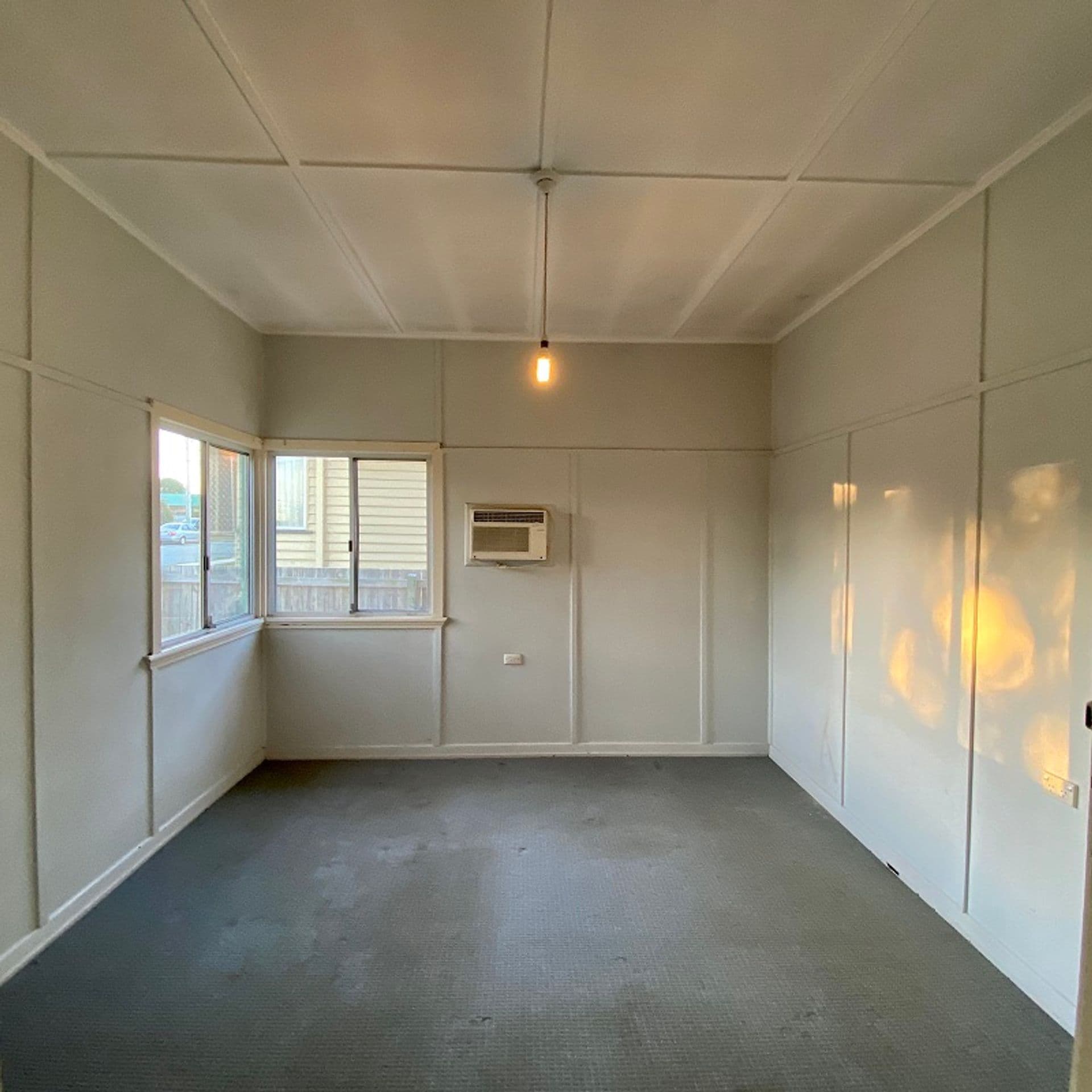 18 McAneny Street, Redcliffe, QLD, 4020, Redcliffe - Thumbnail 2