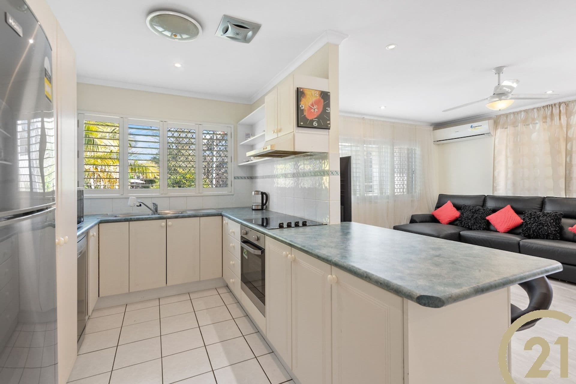 4/31 Landsborough Avenue, Scarborough, QLD, 4020, Scarborough - Thumbnail 2