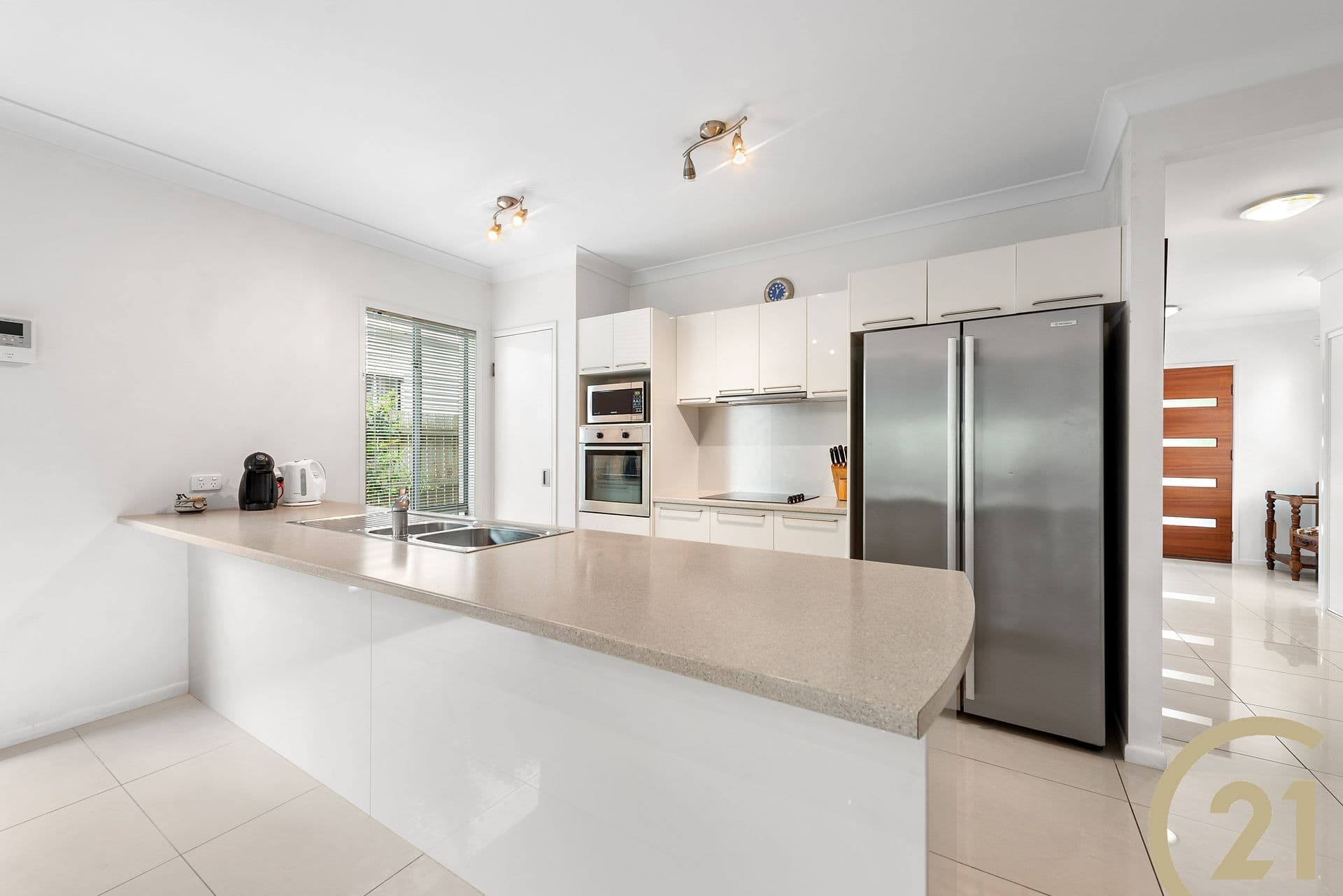 101 Longland Street, Redcliffe, QLD, 4020, Redcliffe - Thumbnail 2