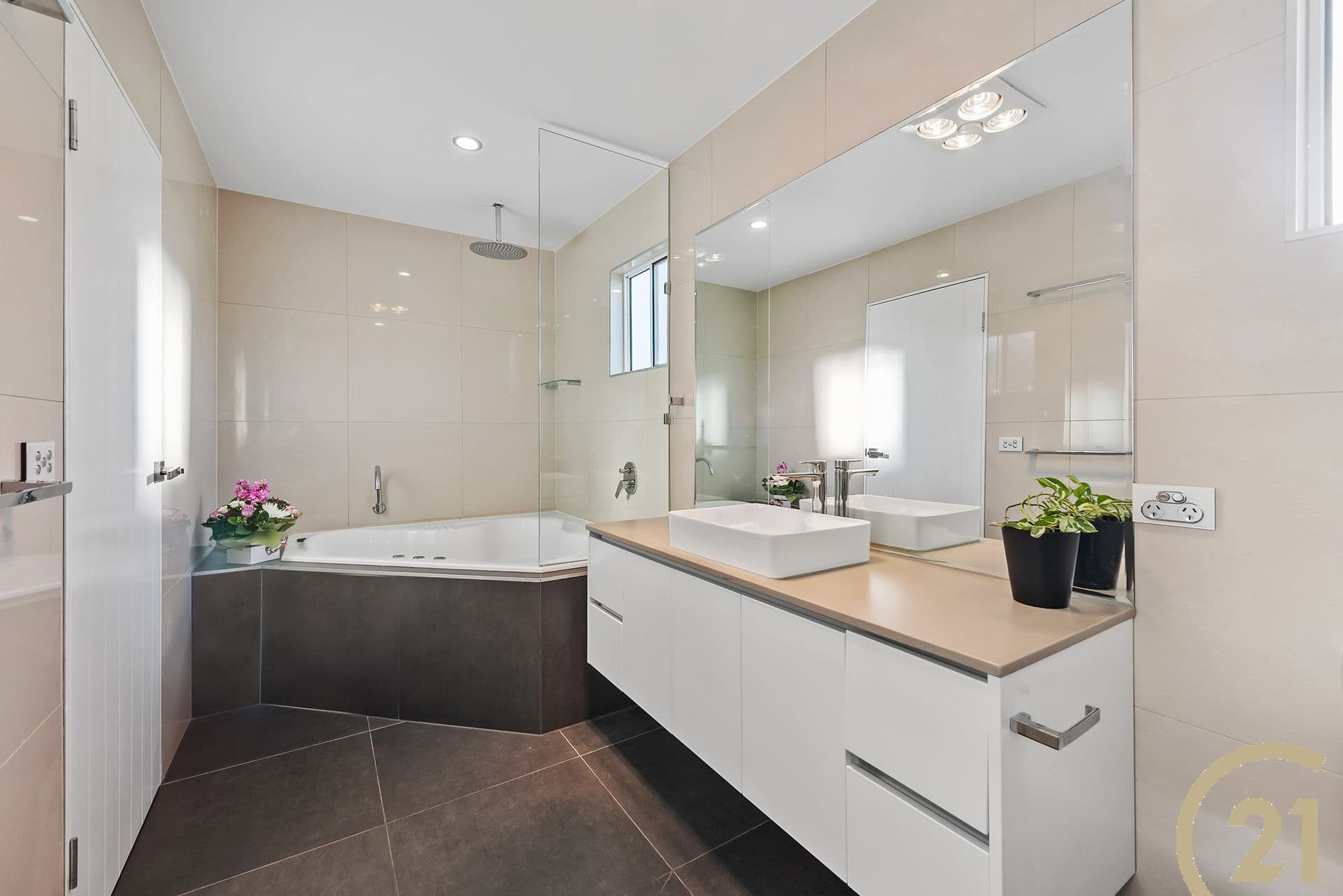 24A Dix Street, Redcliffe, QLD, 4020, Redcliffe - Thumbnail 7