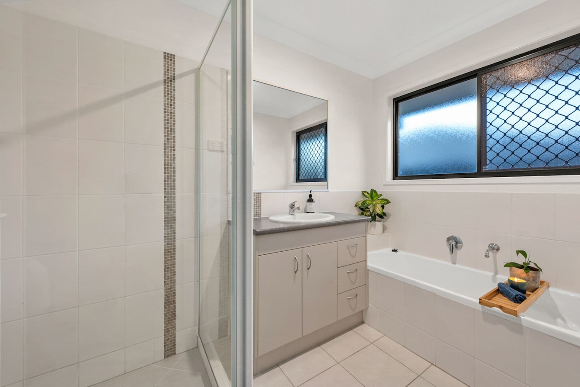25 Bonnet Parade, Mango Hill, QLD, 4509, Mango Hill - Thumbnail 4