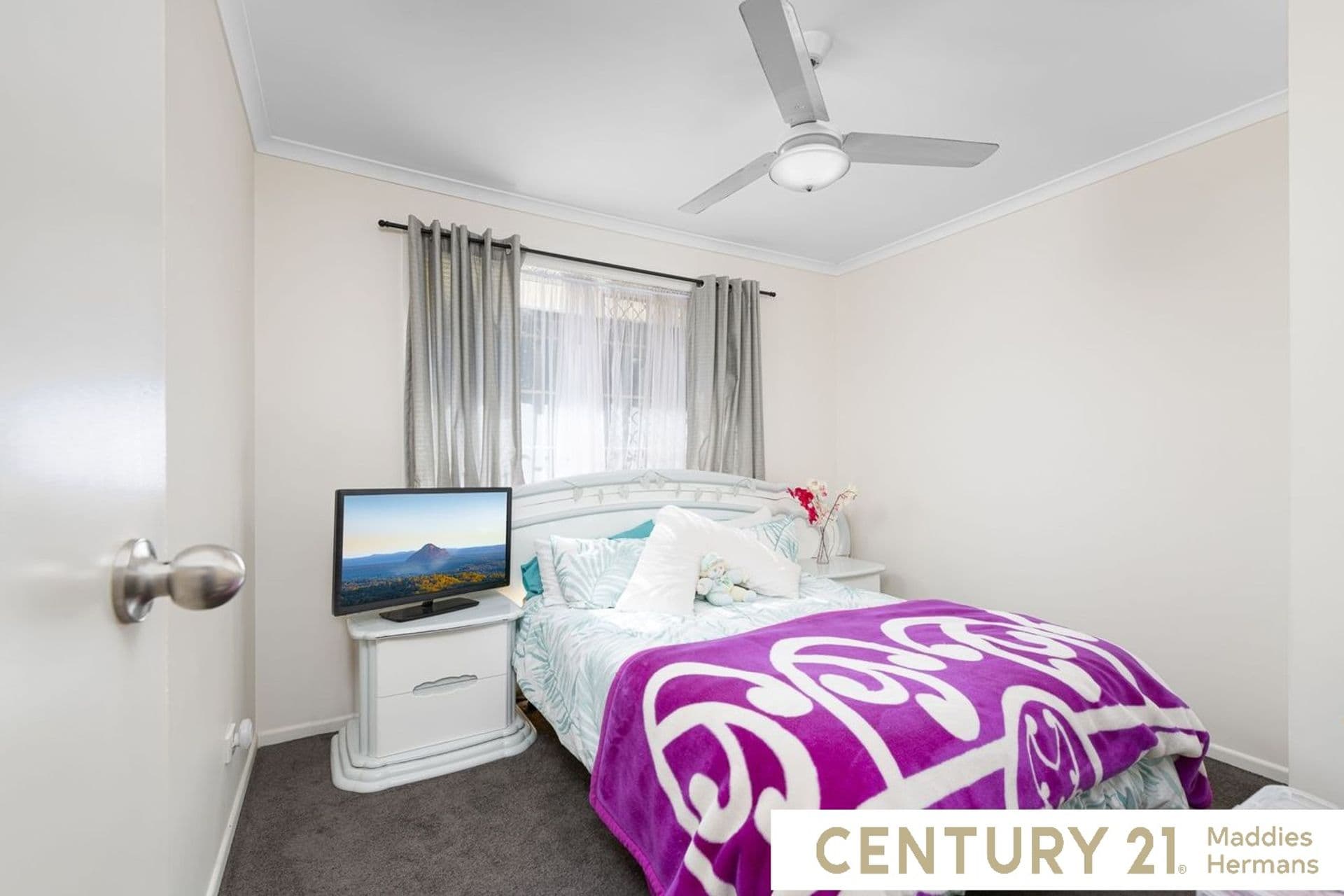 15 Crestbrook Drive, Morayfield, QLD, 4506, Morayfield - Thumbnail 6