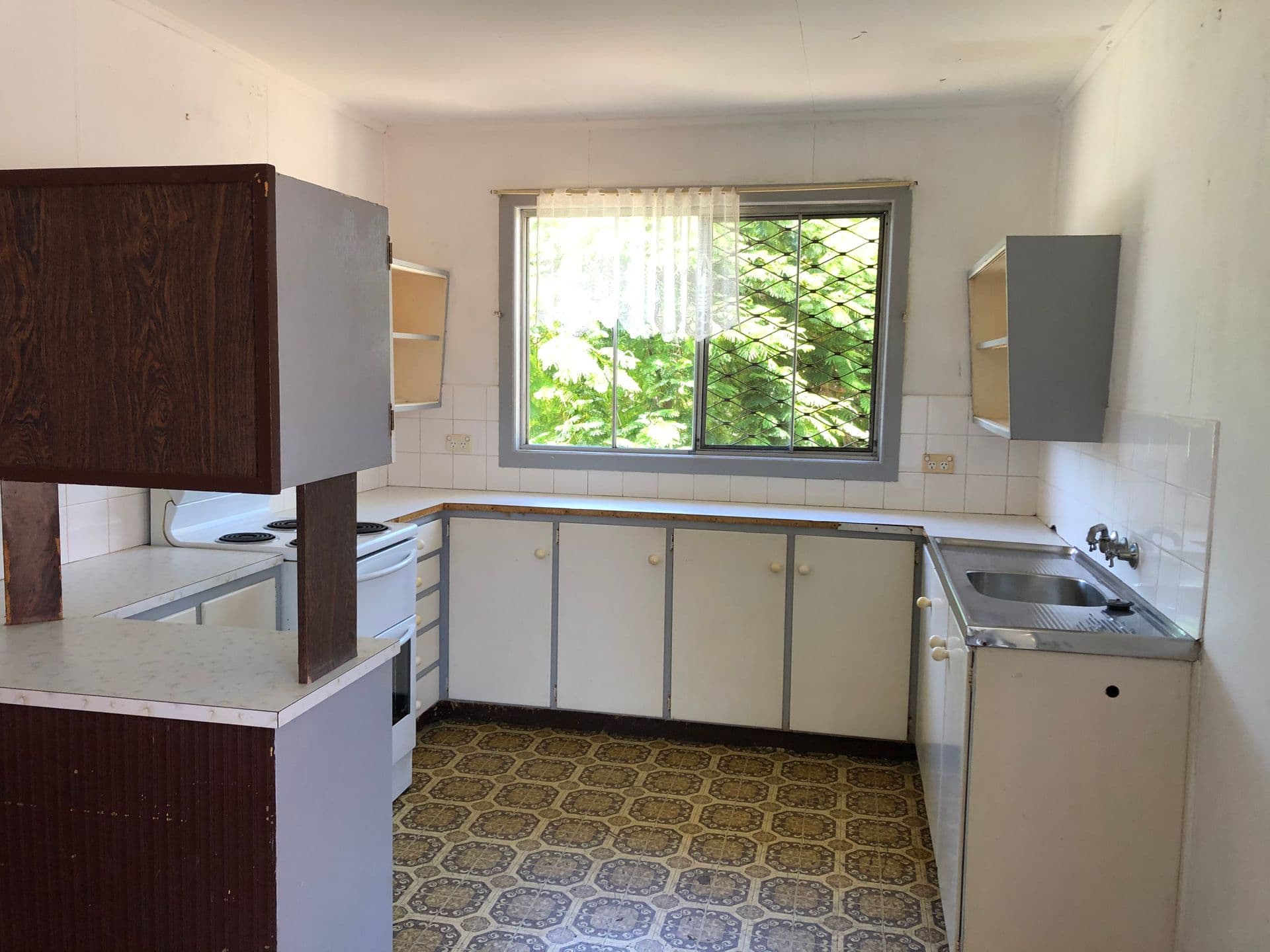 30 Campbell Street, Scarborough, QLD, 4020, Scarborough - Thumbnail 2