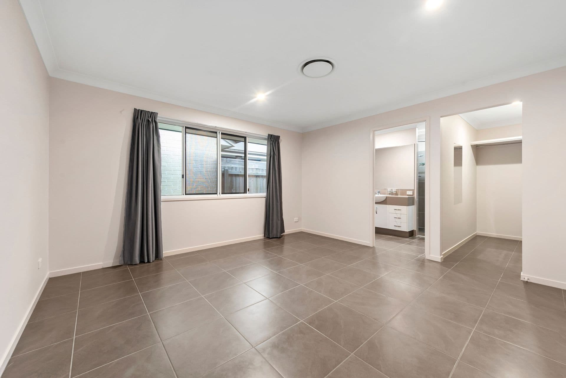 32 Gordon Crescent, Mango Hill, QLD, 4509, Mango Hill - Thumbnail 6
