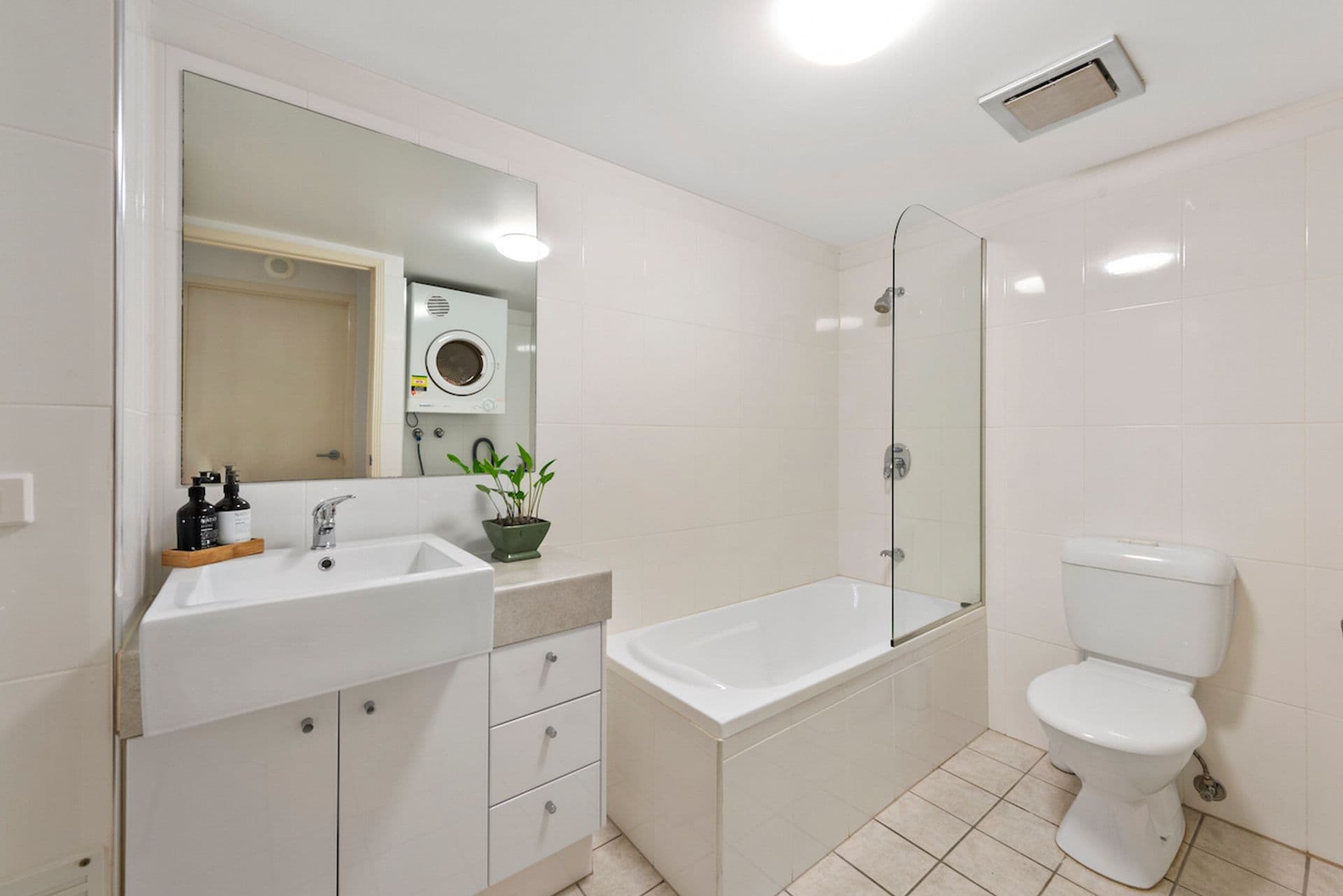 2/8 Bunton Street, Scarborough, QLD, 4020, Scarborough - Thumbnail 7
