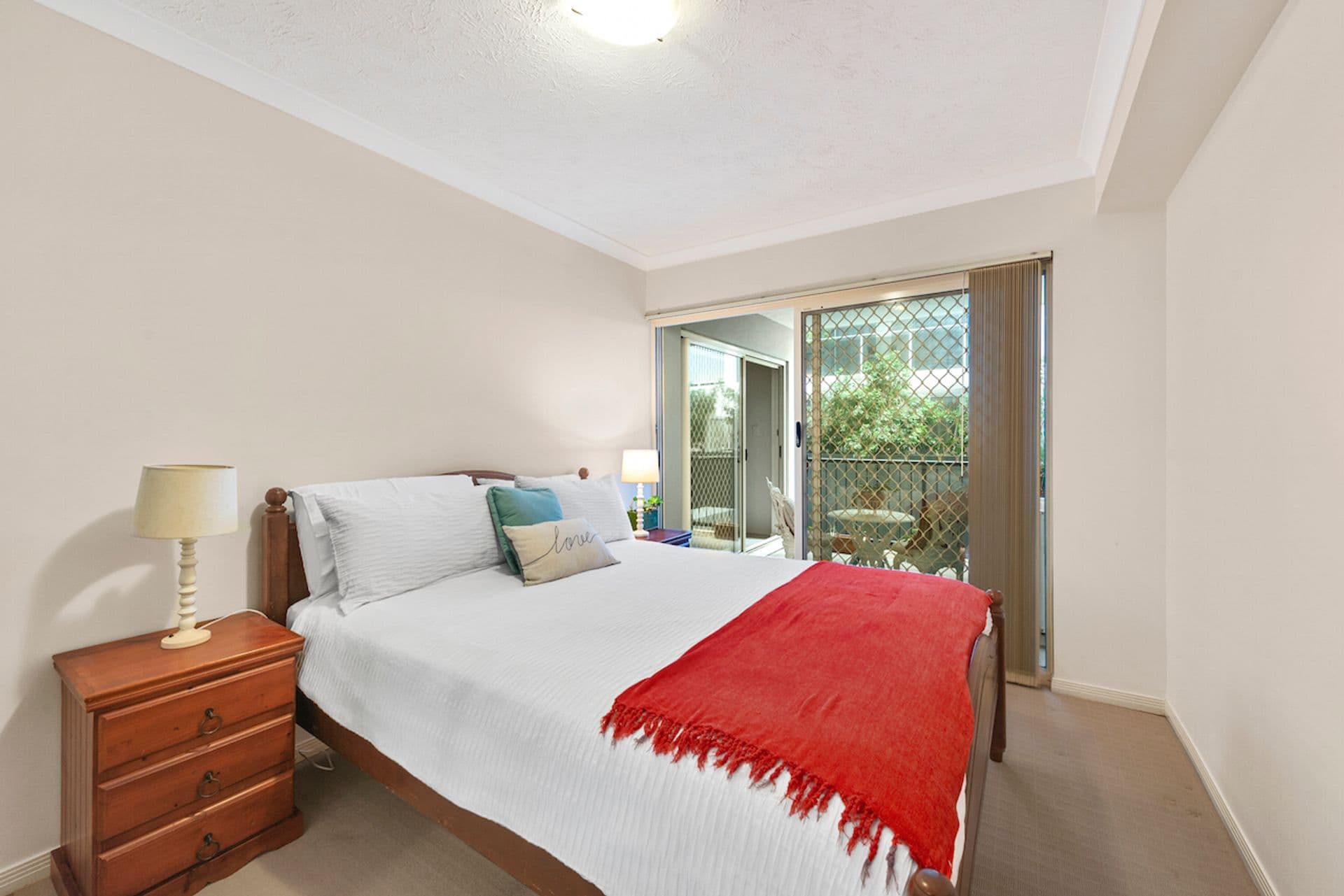 2/8 Bunton Street, Scarborough, QLD, 4020, Scarborough - Thumbnail 5