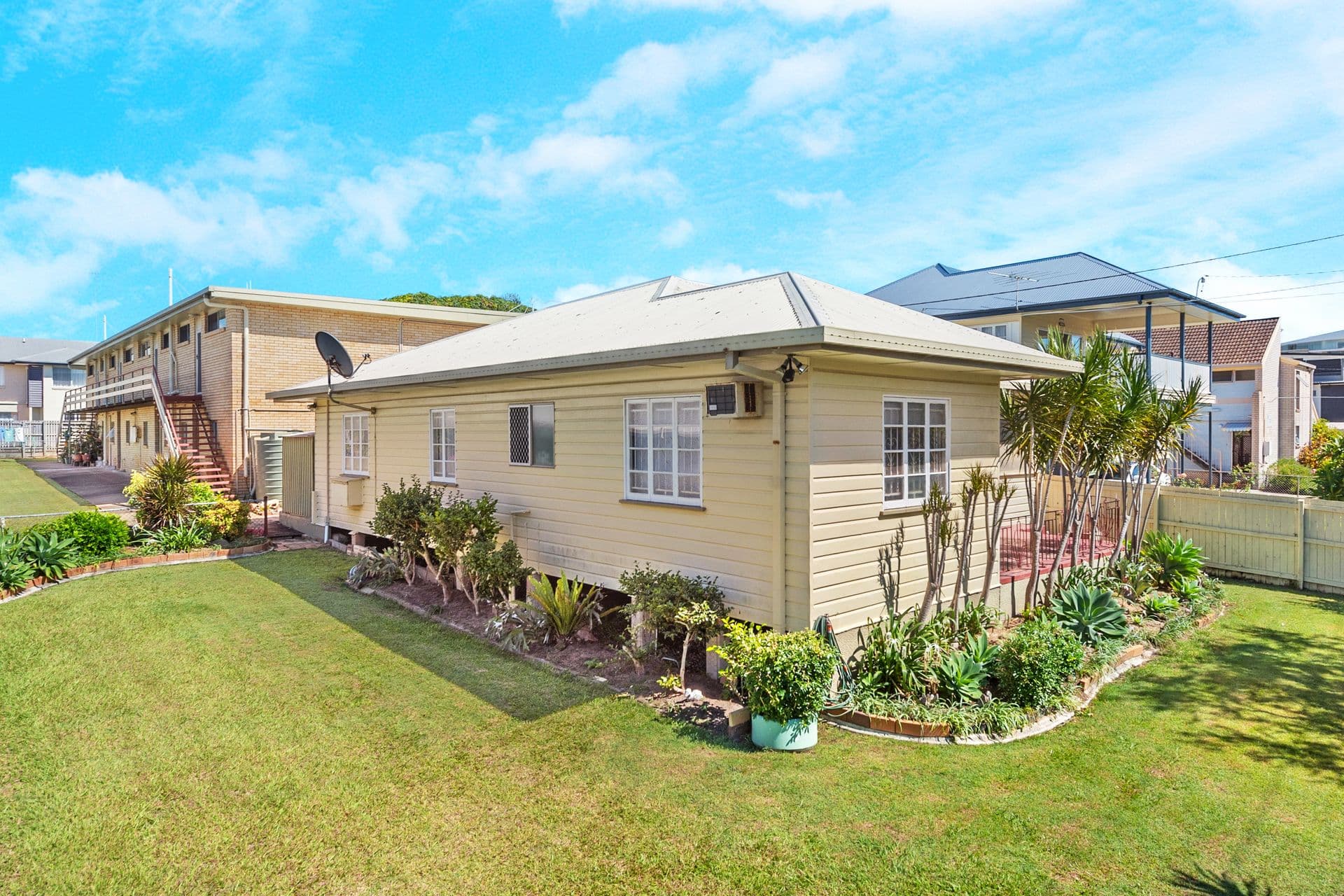 21 Landsborough Ave, Scarborough, QLD, 4020, Scarborough - Thumbnail 5