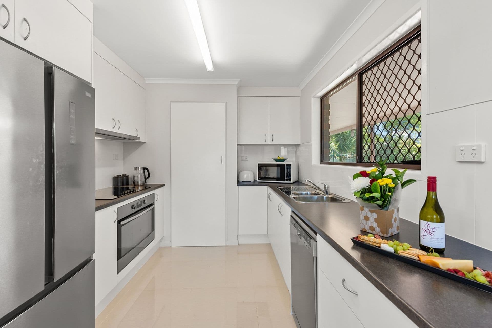 31 Beacon Crescent, Newport, QLD, 4020, Newport - Thumbnail 3