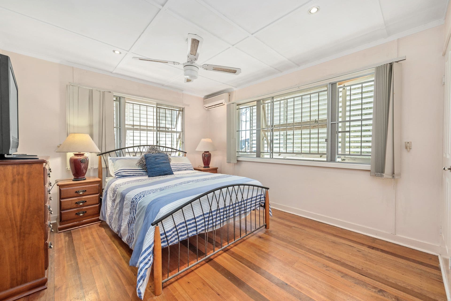 8 Houghton Avenue, Redcliffe, QLD, 4020, Redcliffe - Thumbnail 4