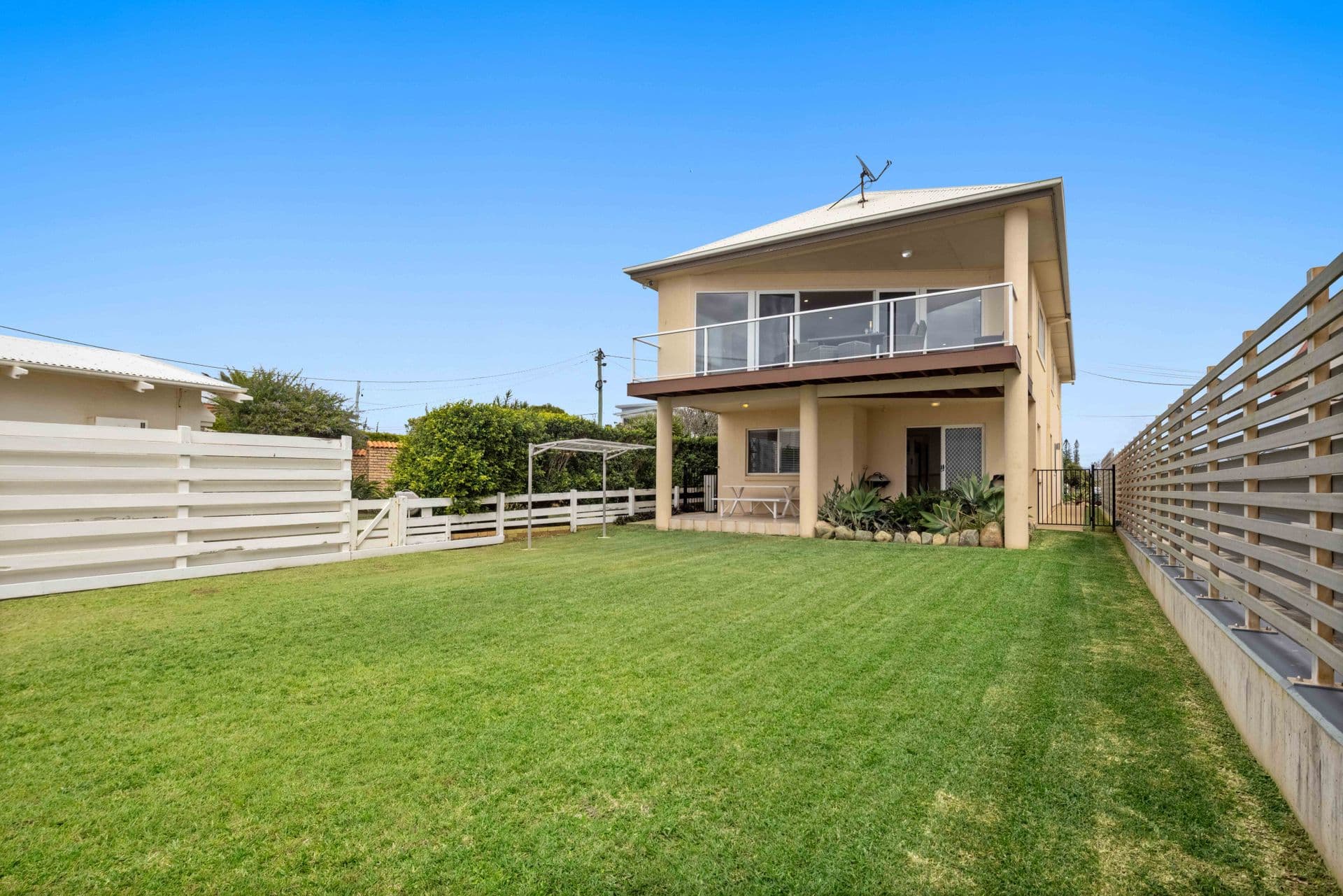 16 Fortune Street, Scarborough, QLD, 4020, Scarborough - Thumbnail 2