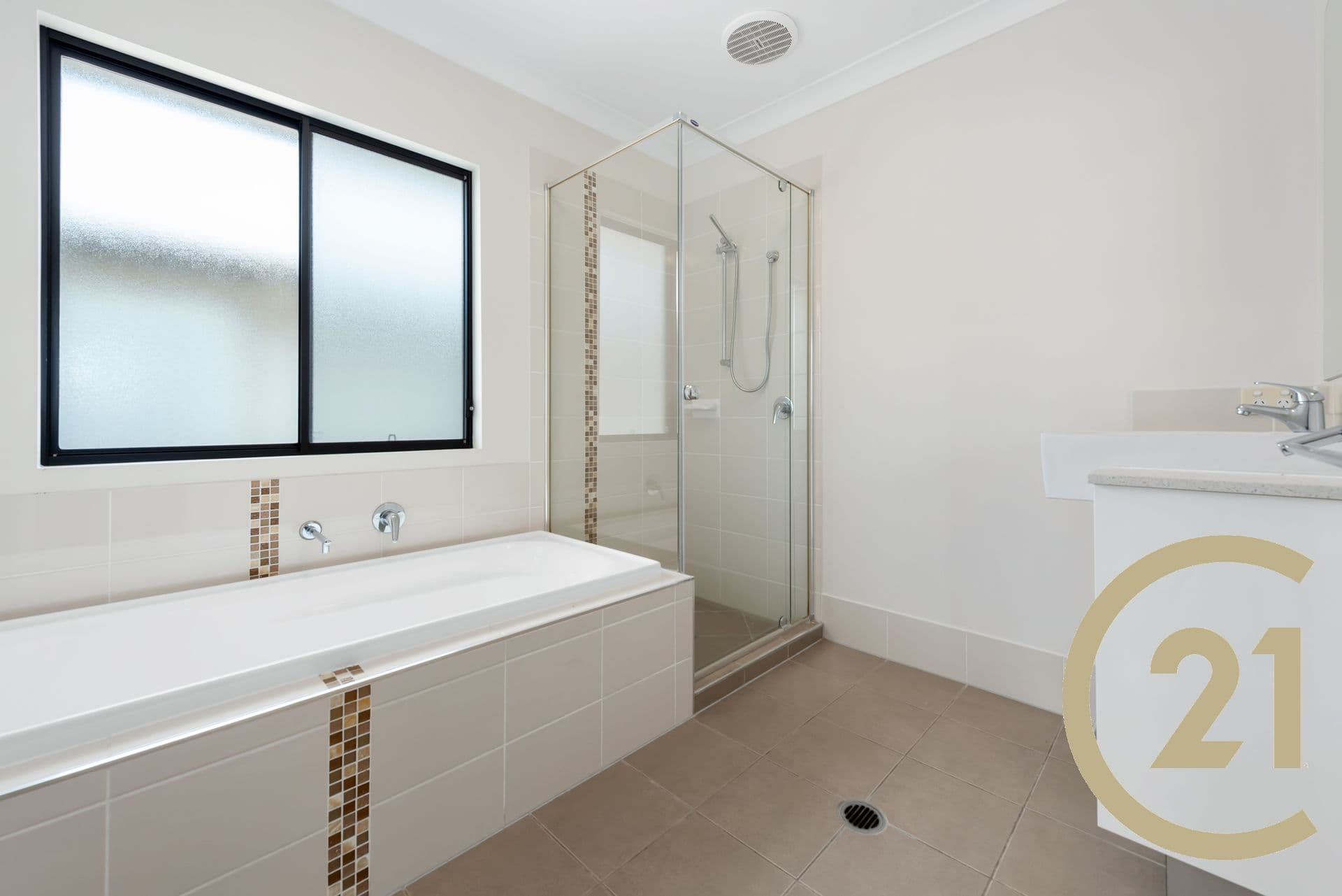 10 Shea Street, Scarborough, QLD, 4020, Scarborough - Thumbnail 8