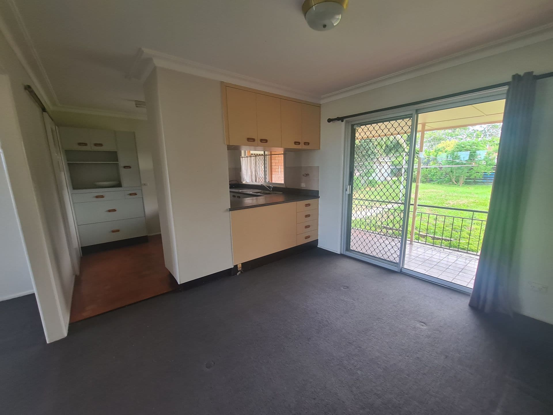 3 Hibiscus Avenue, Redcliffe, QLD, 4020, Redcliffe - Thumbnail 4