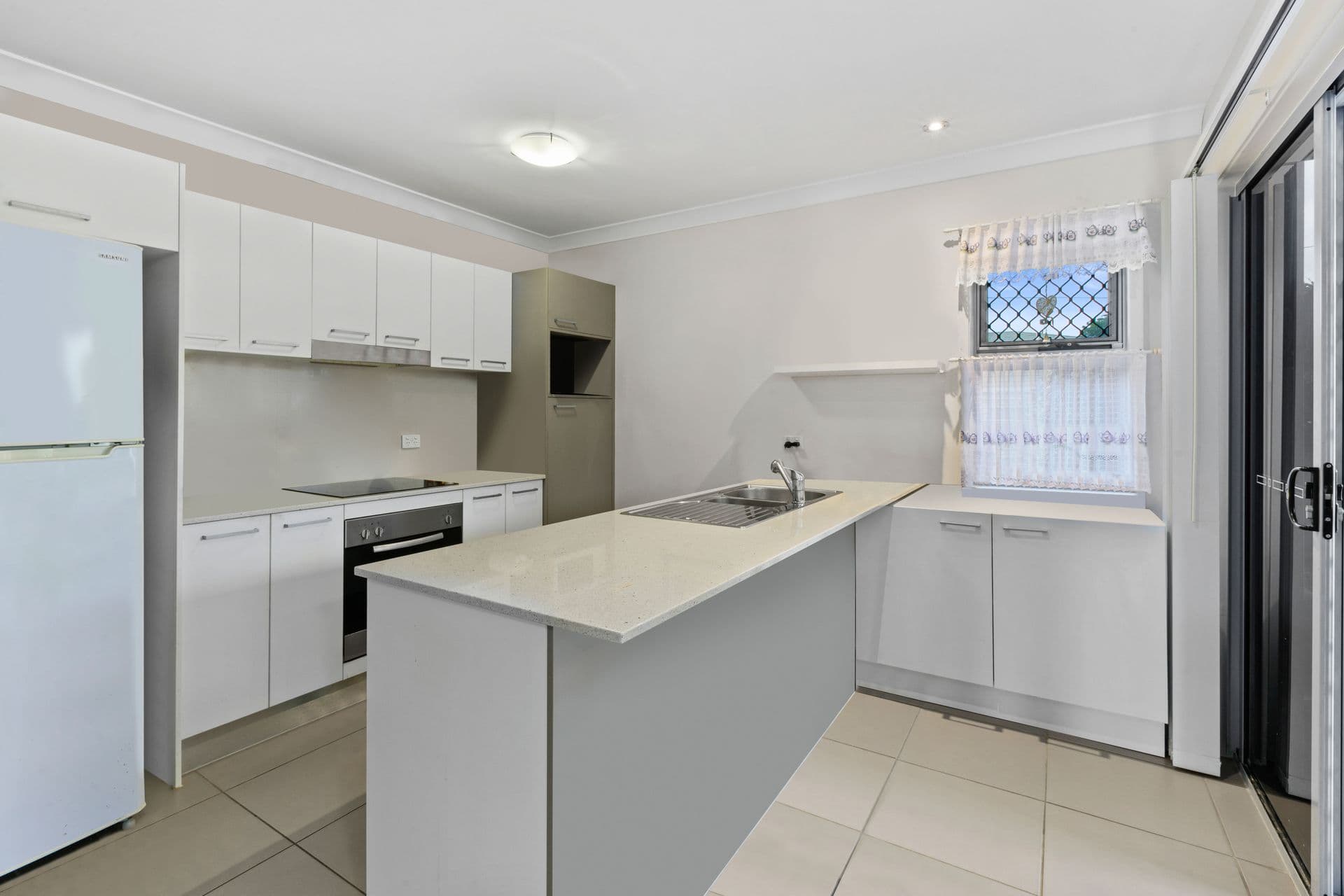 1/8 Griffith Road, Scarborough, QLD, 4020, Scarborough - Thumbnail 5