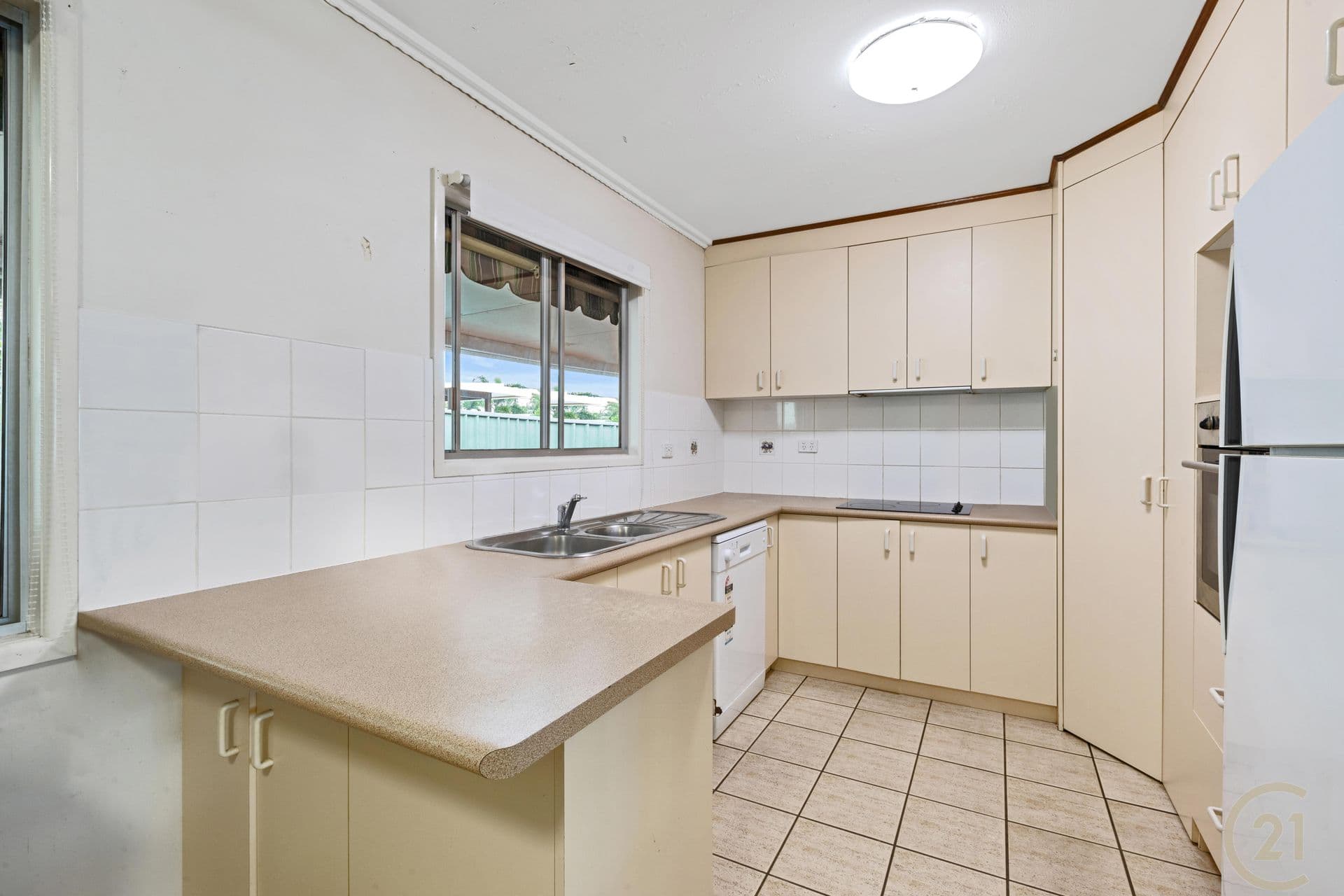 59 Fernlea Avenue, Scarborough, QLD, 4020, Scarborough - Thumbnail 4