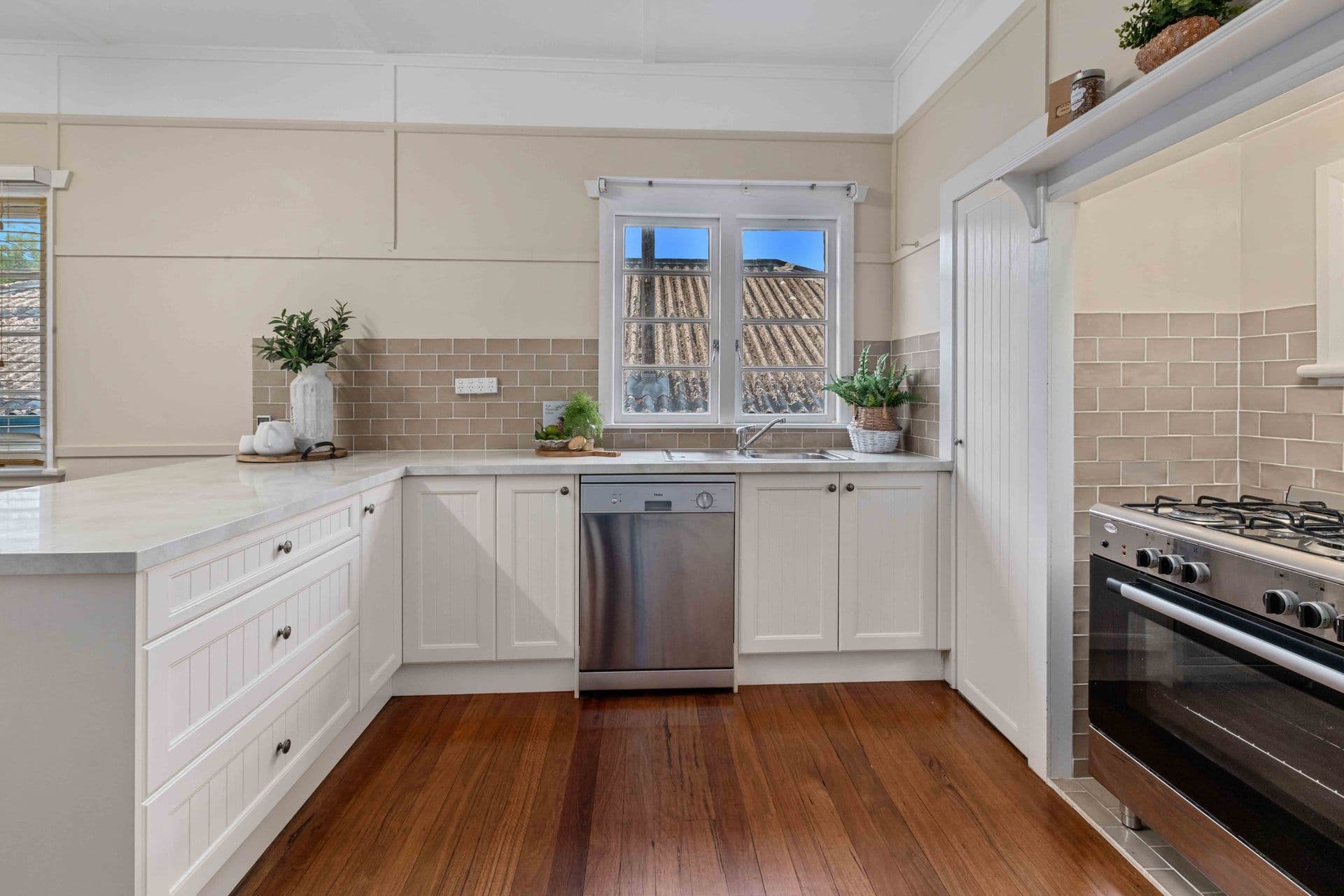 27 Thurecht Parade, Scarborough, QLD, 4020, Scarborough - Thumbnail 6