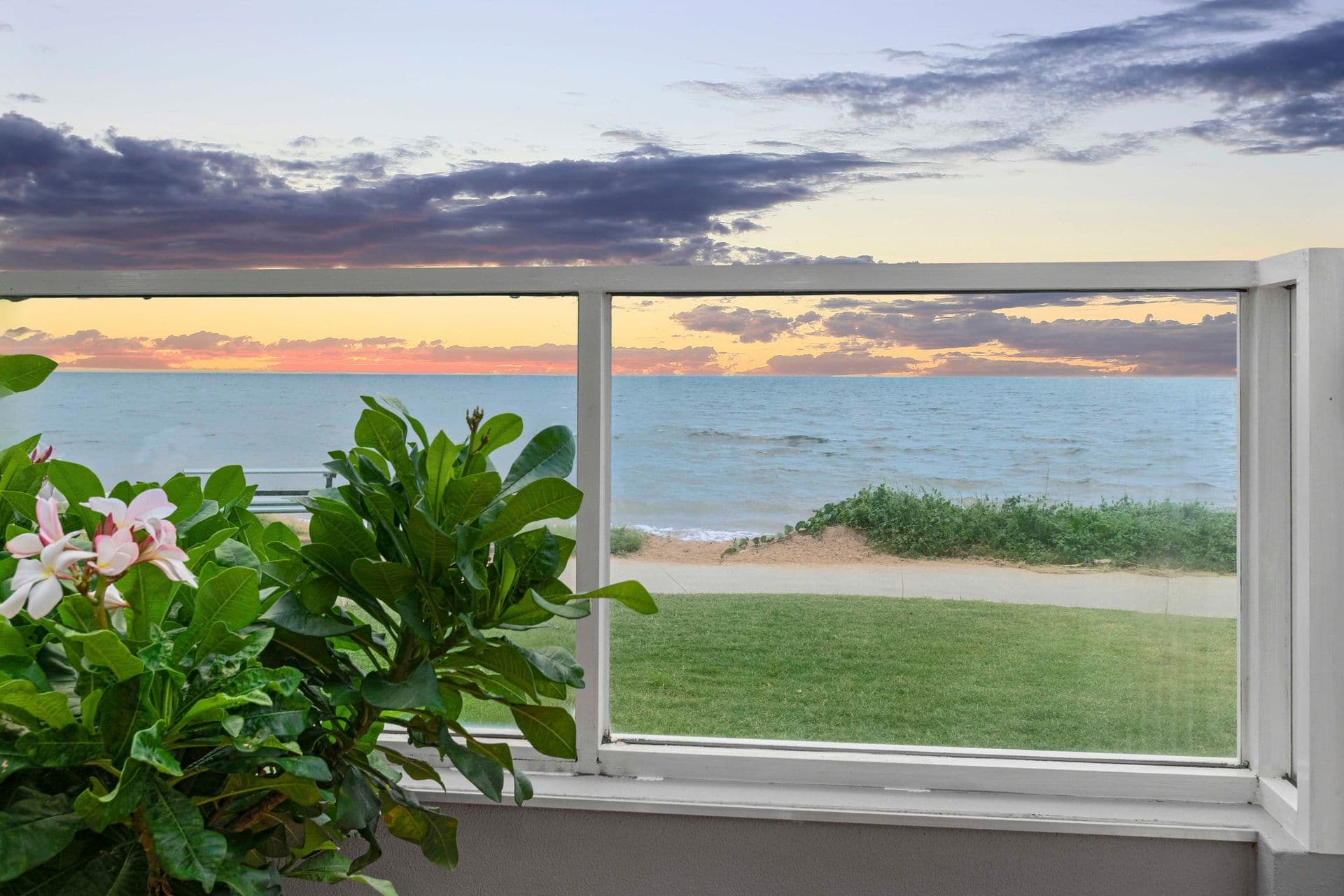 2/94-98 Prince Edward Parade, Redcliffe, QLD, 4020, Redcliffe - Thumbnail 2