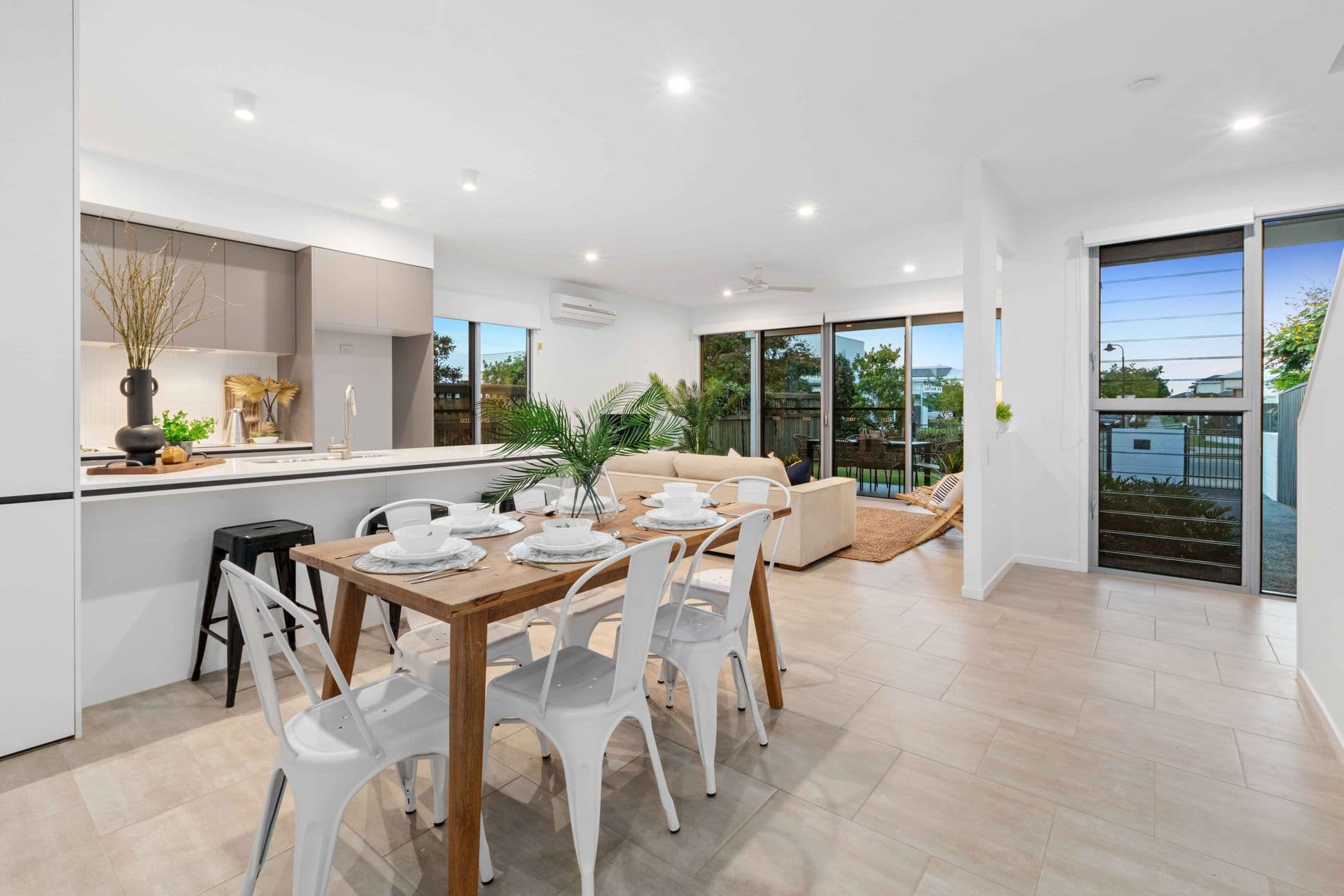 13 Captain Avenue, Newport, QLD, 4020, Newport - Thumbnail 2