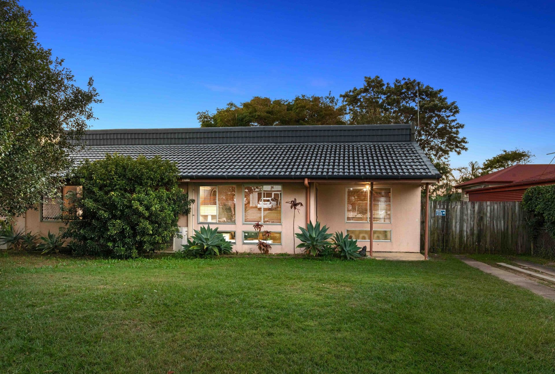 50 Porter Street, Redcliffe, QLD, 4020, Redcliffe - Thumbnail 2