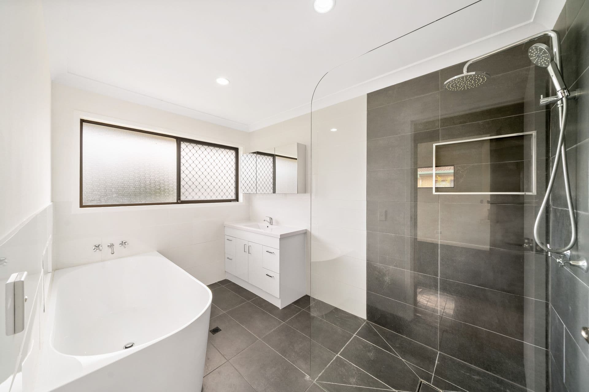 46 Dayboro Road, Petrie, QLD, 4502, Petrie - Thumbnail 2
