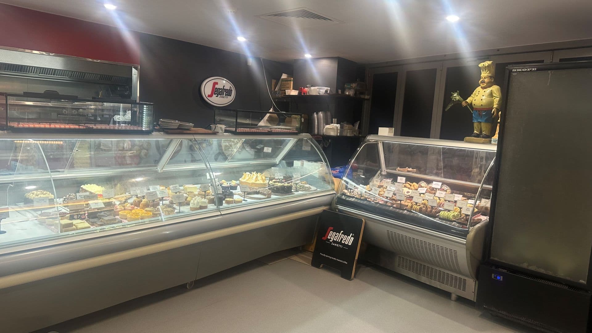 Shop 1/89 Landsborough Avenue, Scarborough, QLD, 4020, Scarborough - Thumbnail 5