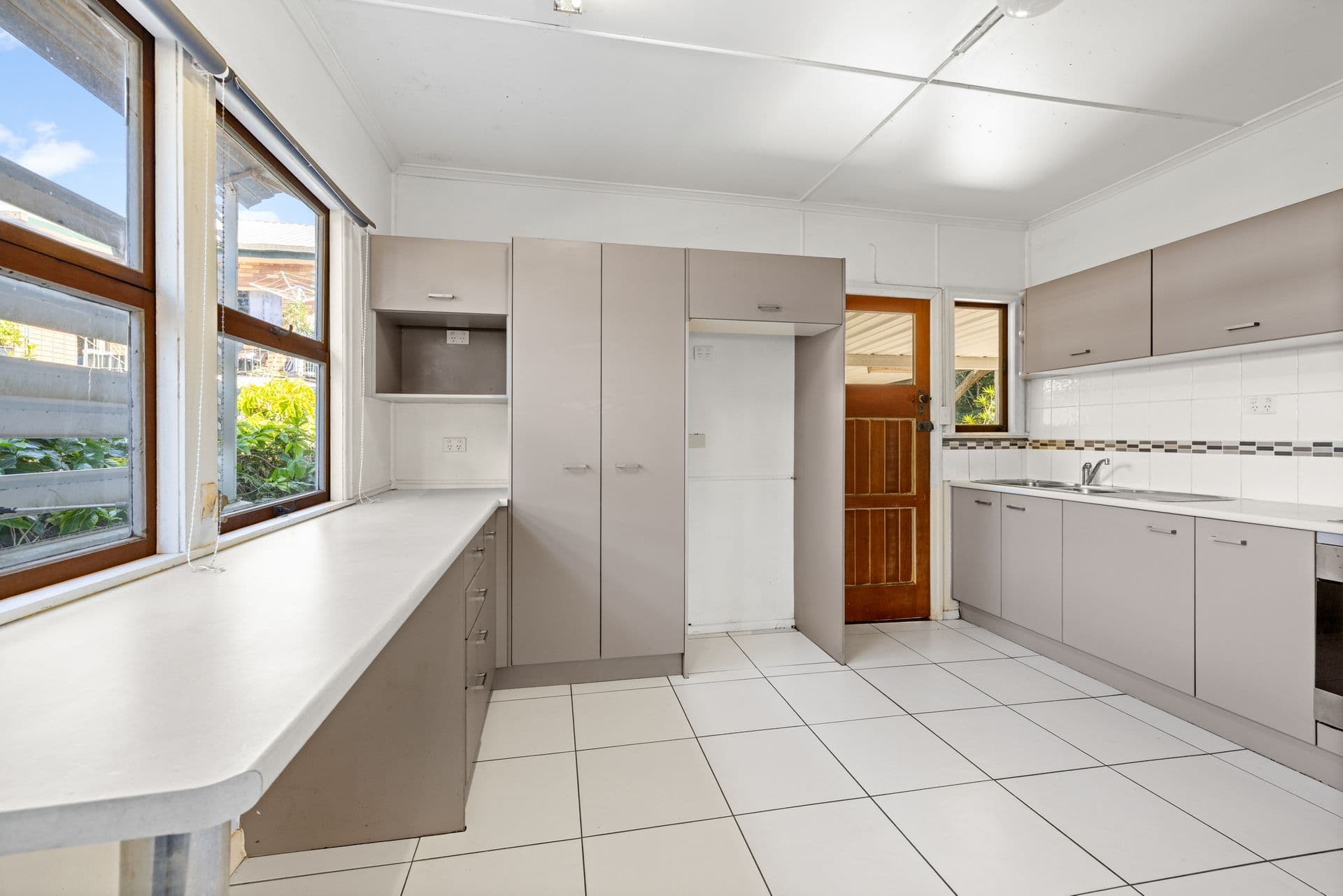47 Maine Road, Clontarf, QLD, 4019, Clontarf - Thumbnail 2