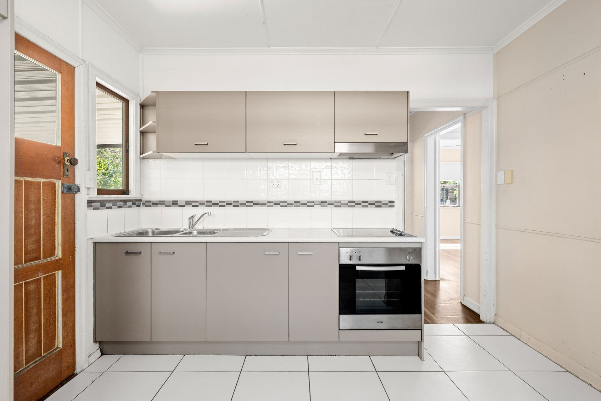 47 Maine Road, Clontarf, QLD, 4019, Clontarf - Thumbnail 3