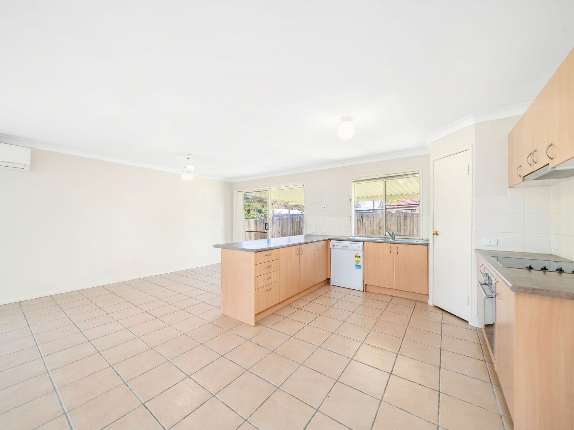 5 Nique Court, Redcliffe, QLD, 4020, Redcliffe - Thumbnail 5