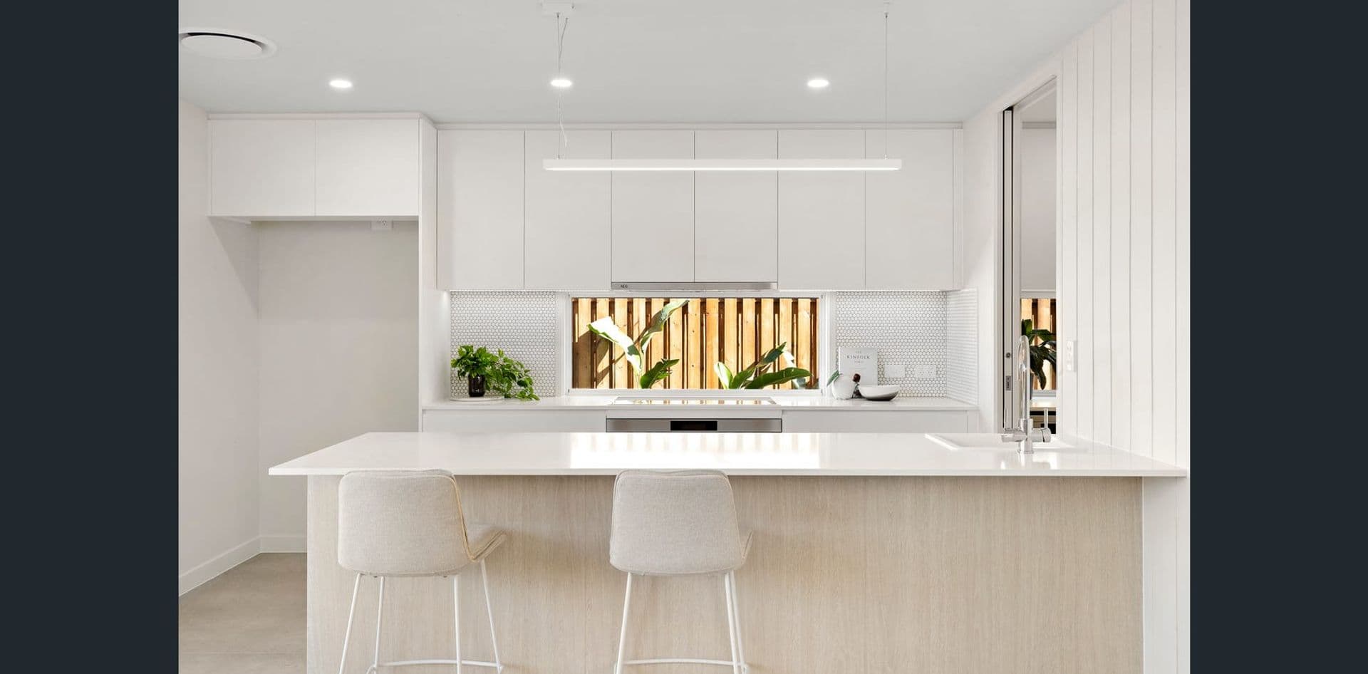 99-101 Landsborough Ave, Scarborough, QLD, 4020, Newport - Thumbnail 2