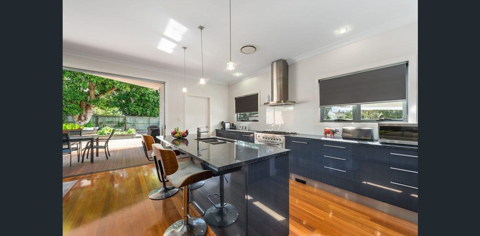 99-101 Landsborough Ave, Scarborough, QLD, 4020, Scarborough - Thumbnail 2