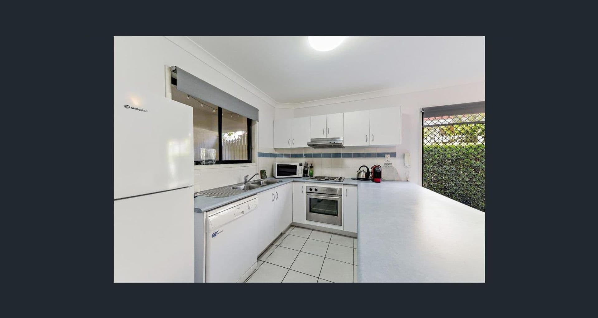 2/19 Downs Street, Redcliffe, QLD, 4020, Redcliffe - Thumbnail 3